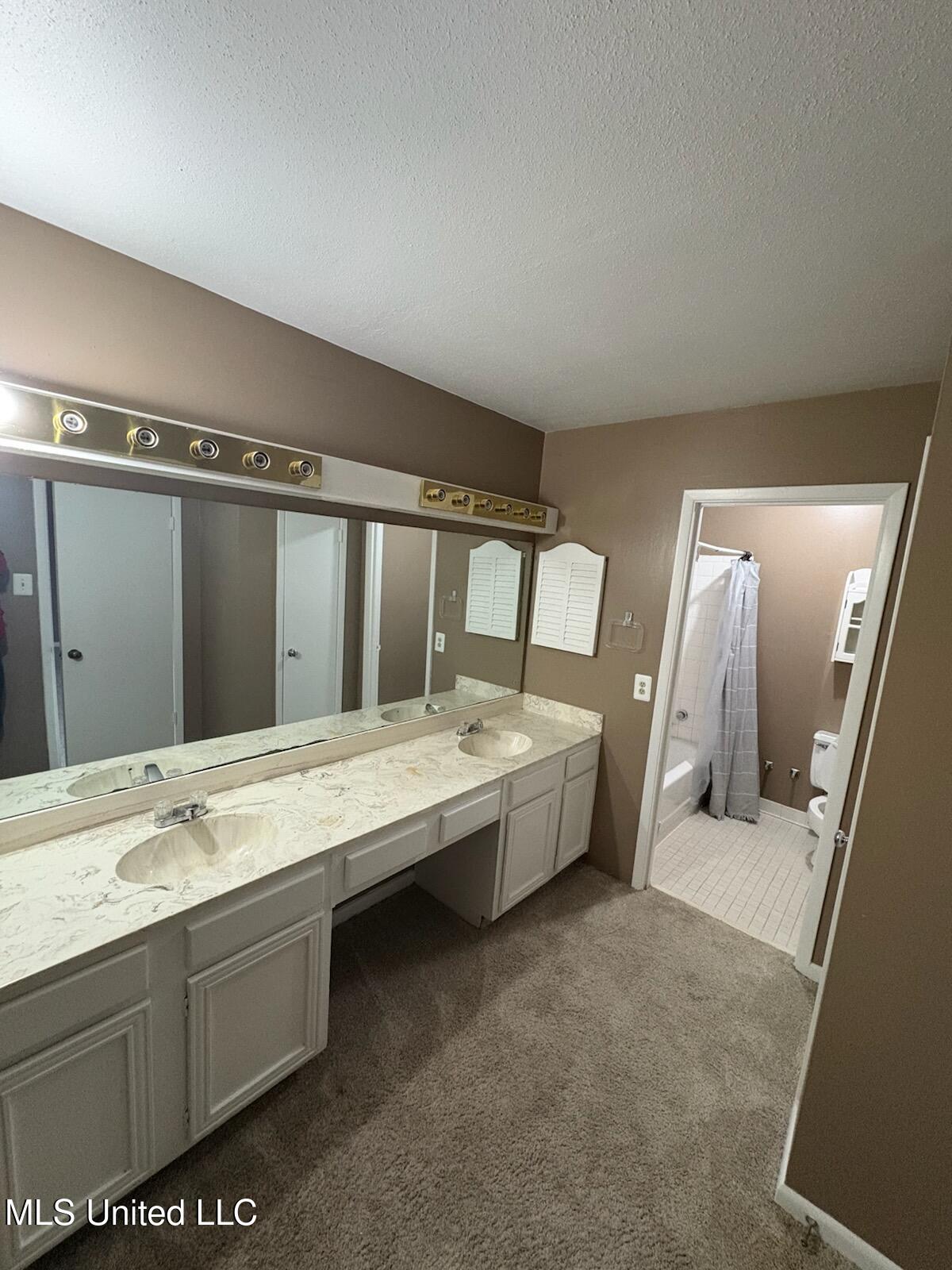 5125 Old Canton Road Property Photo 16