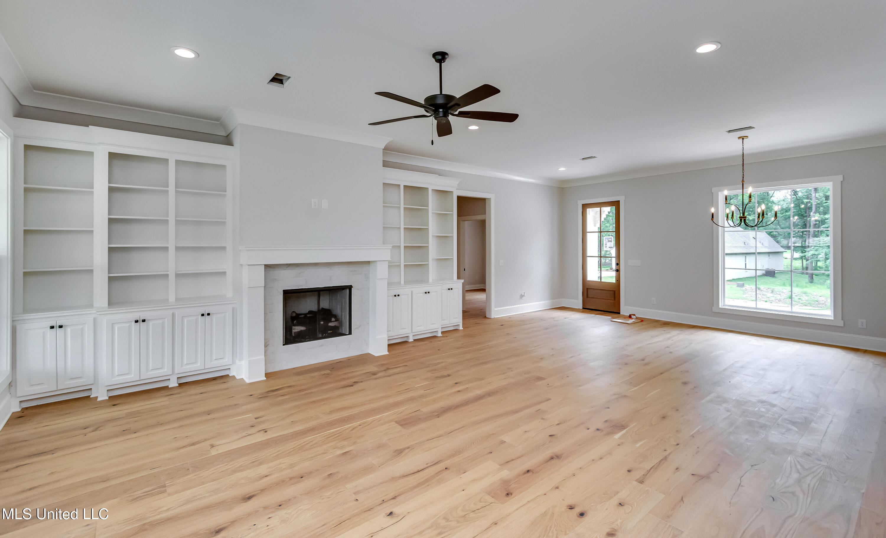 124 Grayson Way Property Photo 15