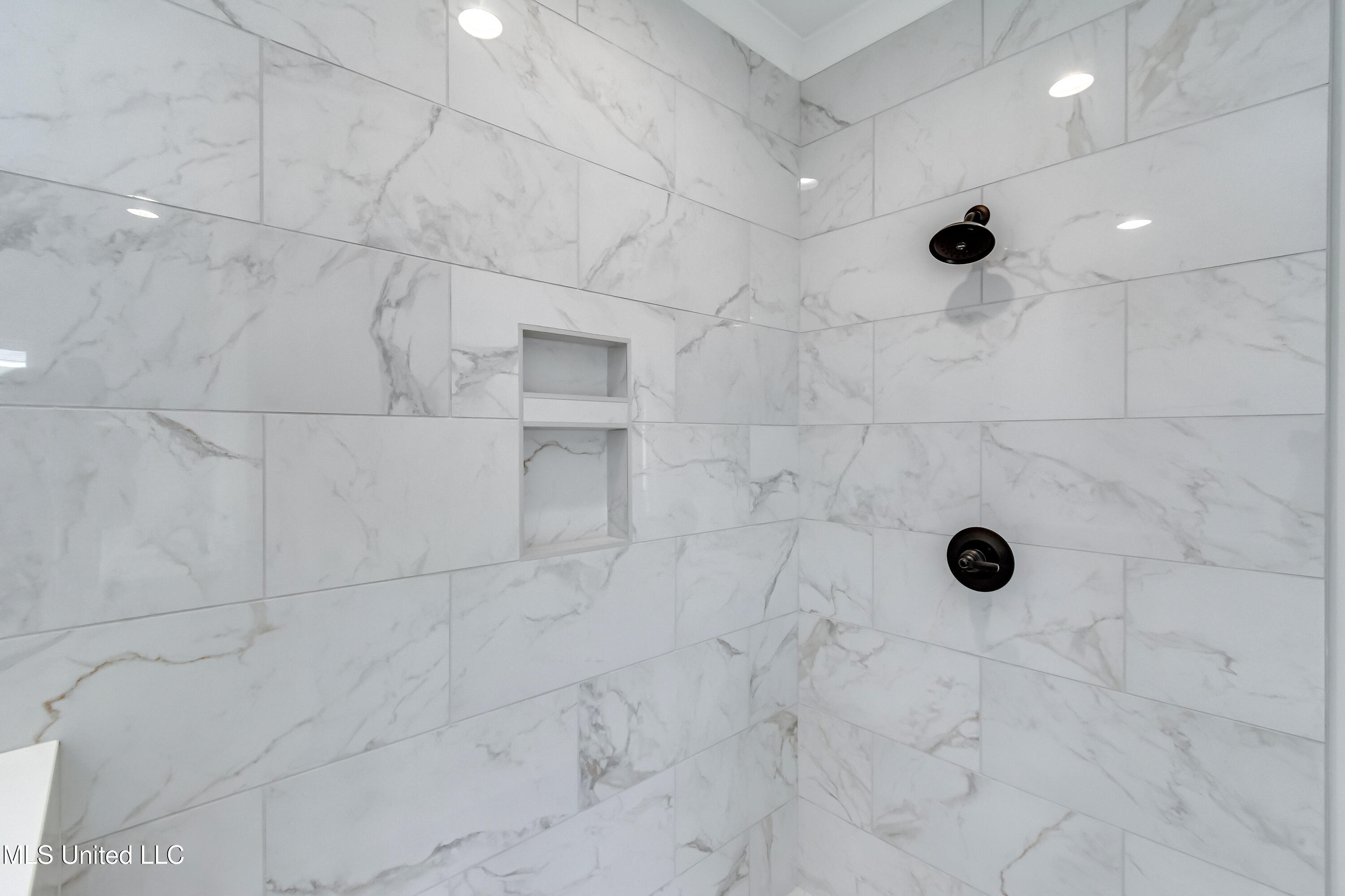 124 Grayson Way Property Photo 34