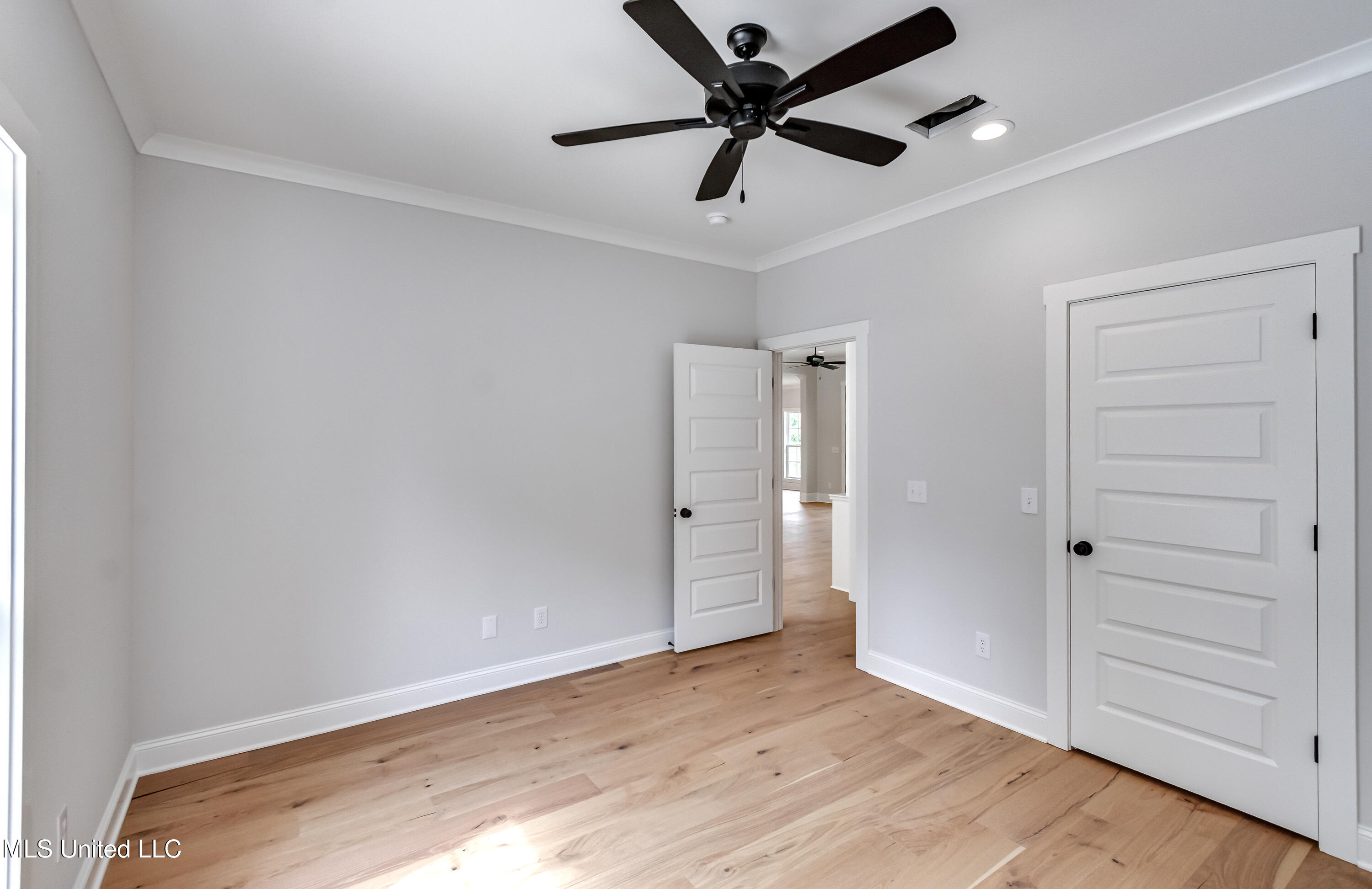 124 Grayson Way Property Photo 39