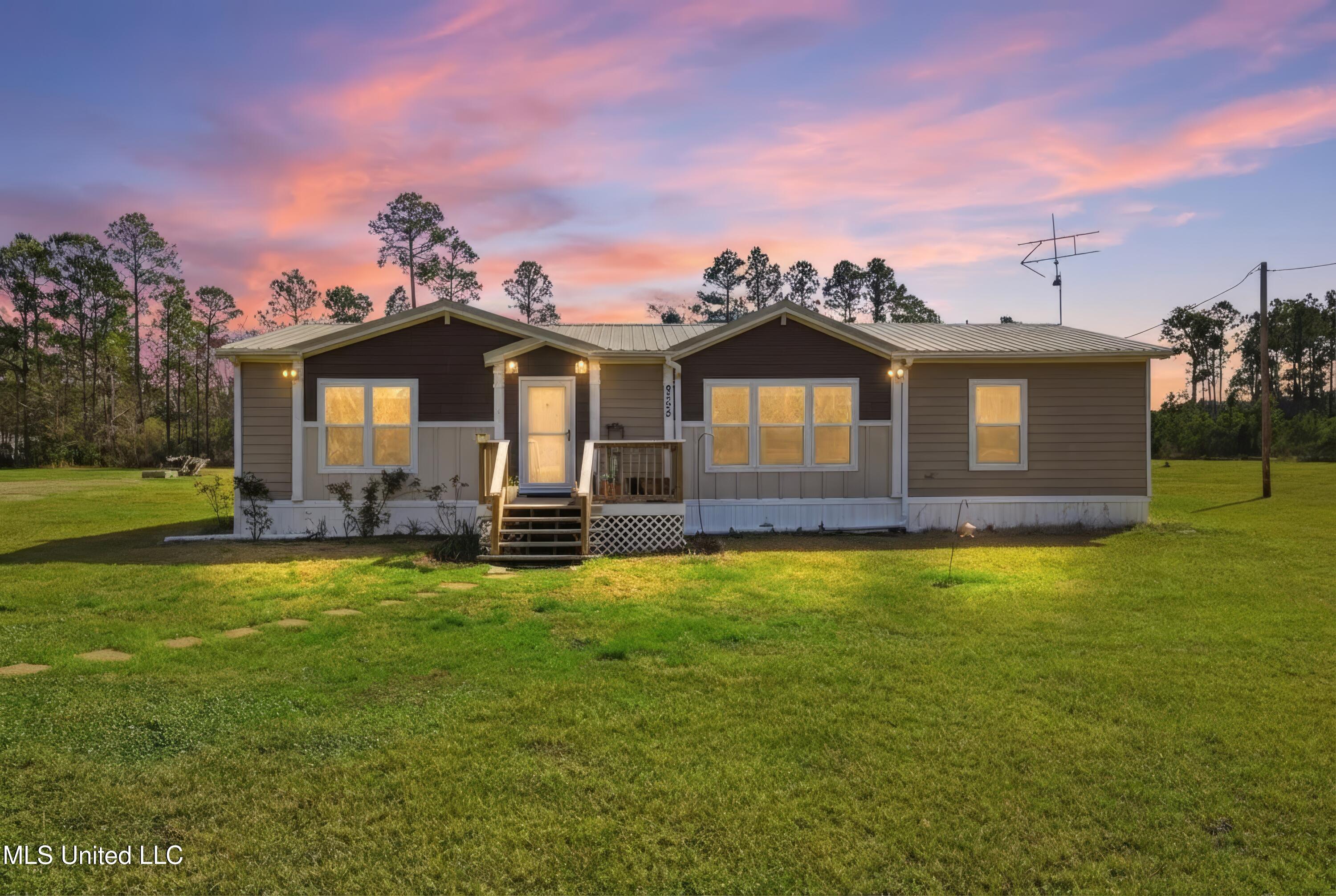 9302 Seaman Road Property Photo 1