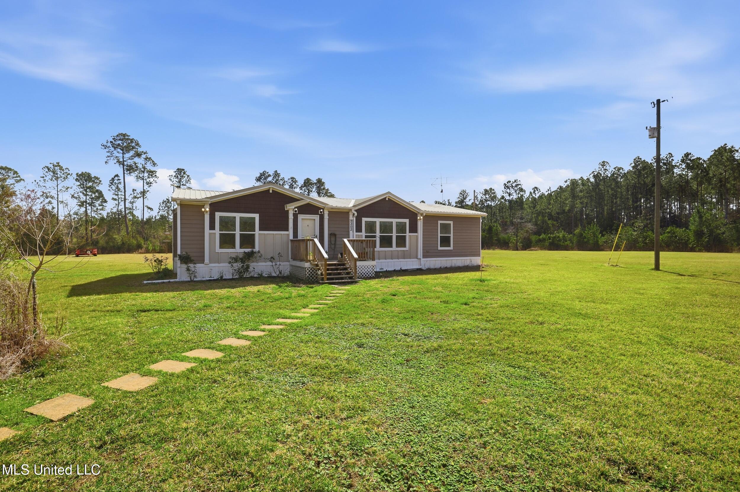 9302 Seaman Road Property Photo 15