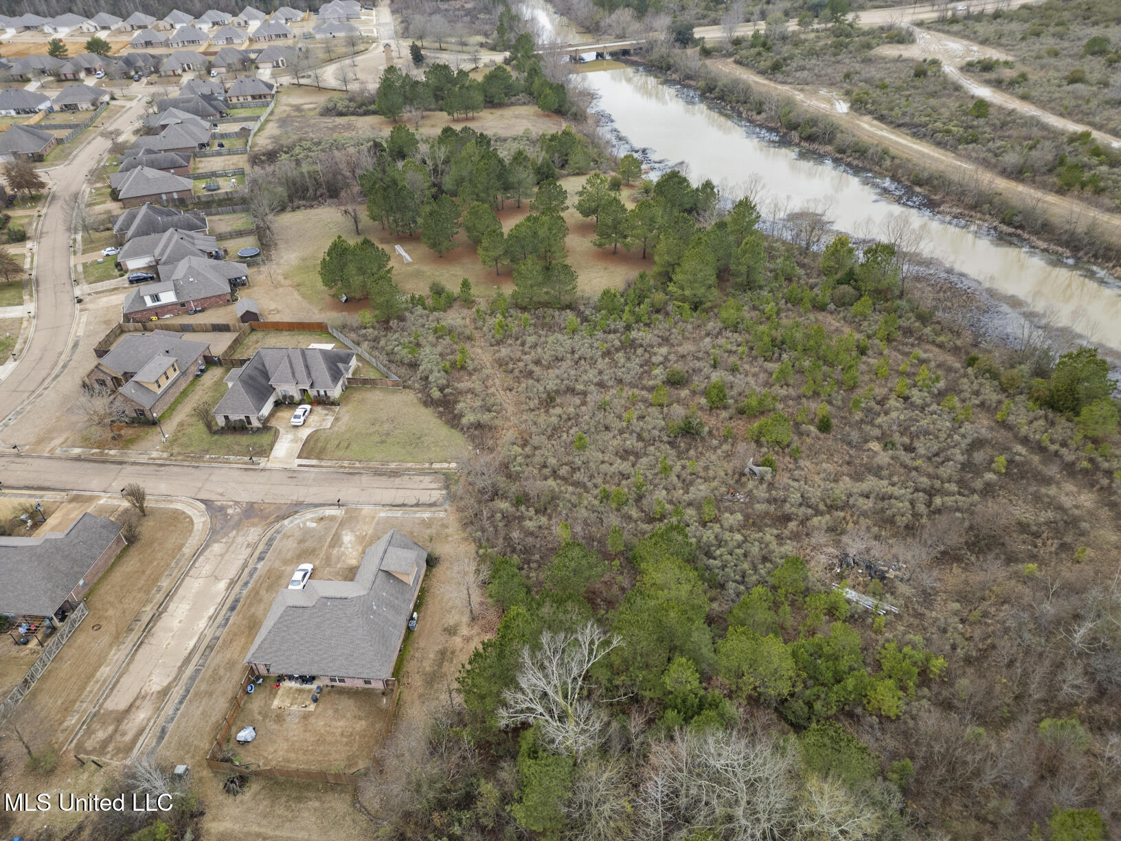 002 Stonebridge Property Photo 7