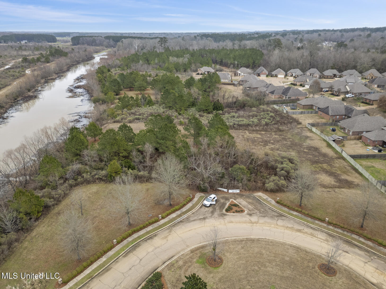 003 Stonebridge Property Photo 2