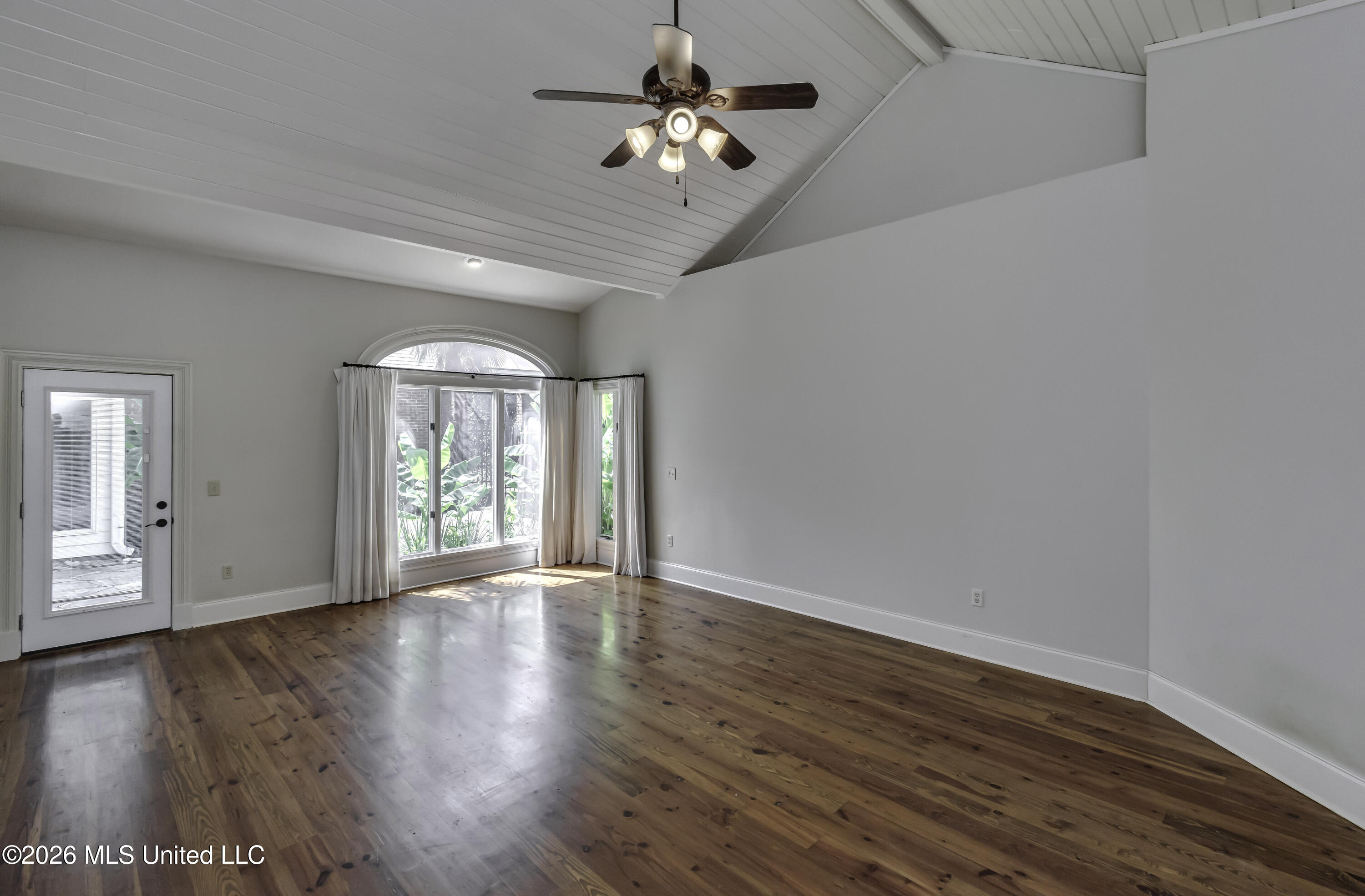 114 Southern Ridge Drive Property Photo 32