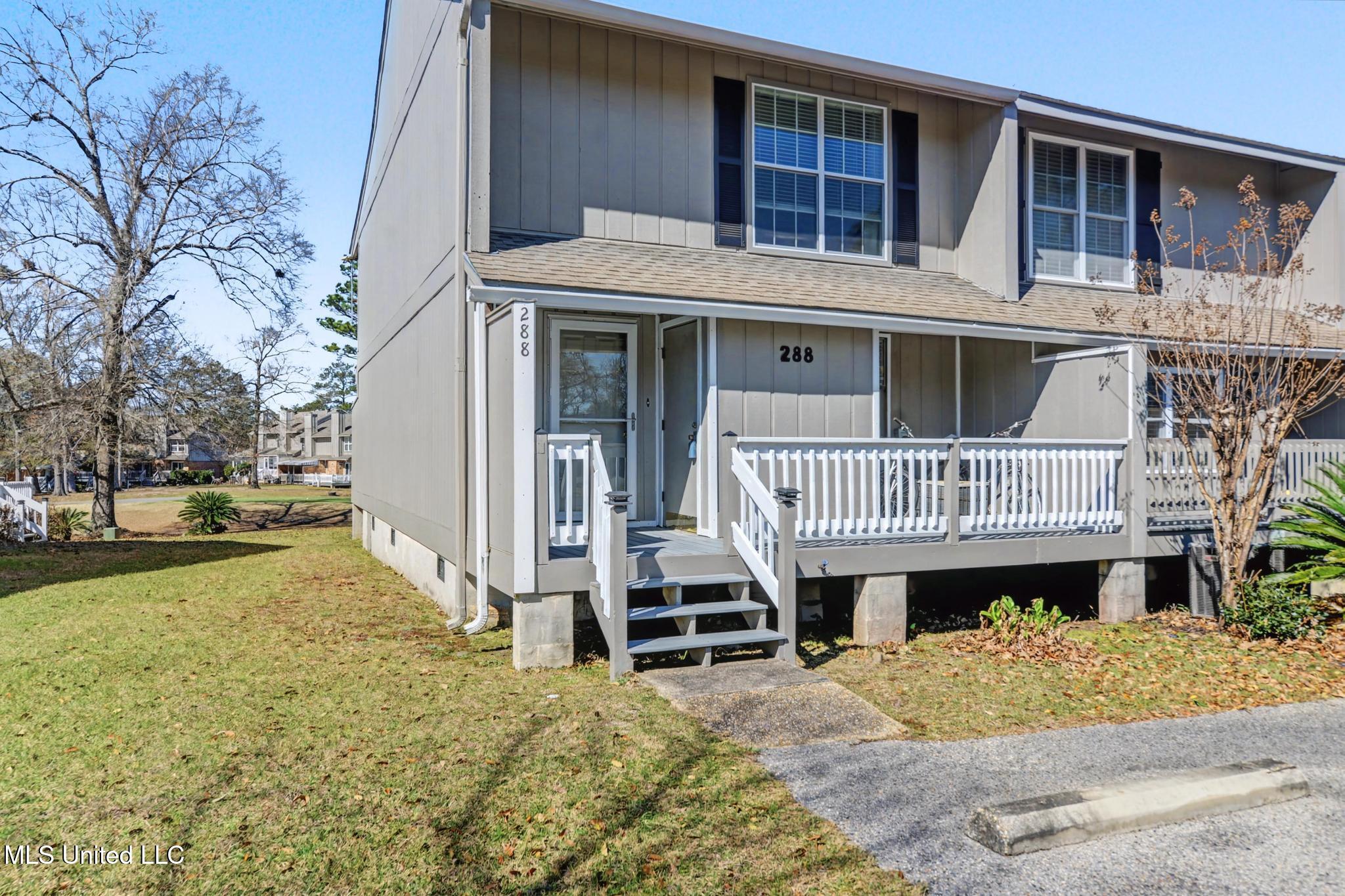 288 Highpoint Drive Property Photo 2