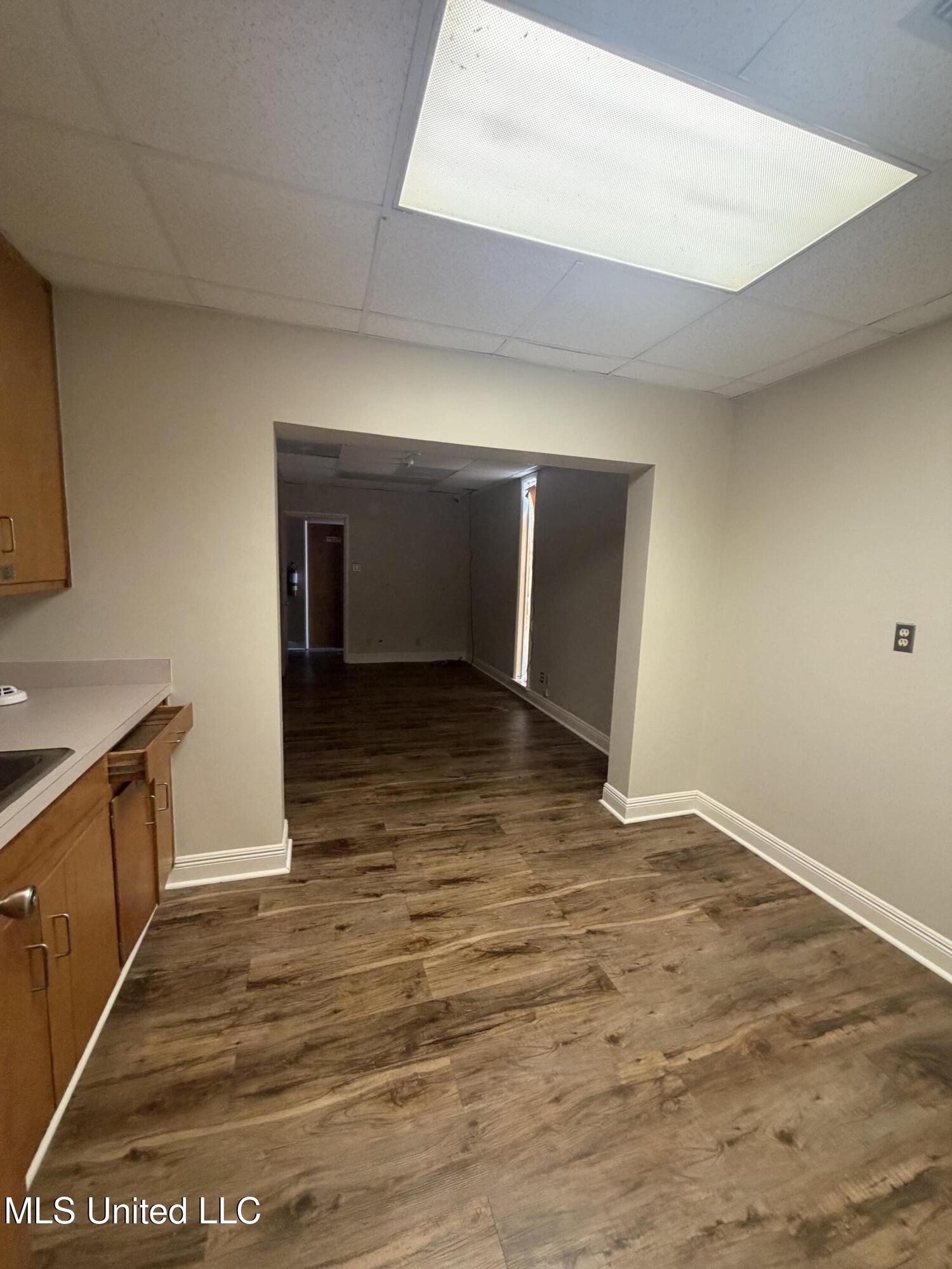 131 Jefferson Davis Boulevard Property Photo 5