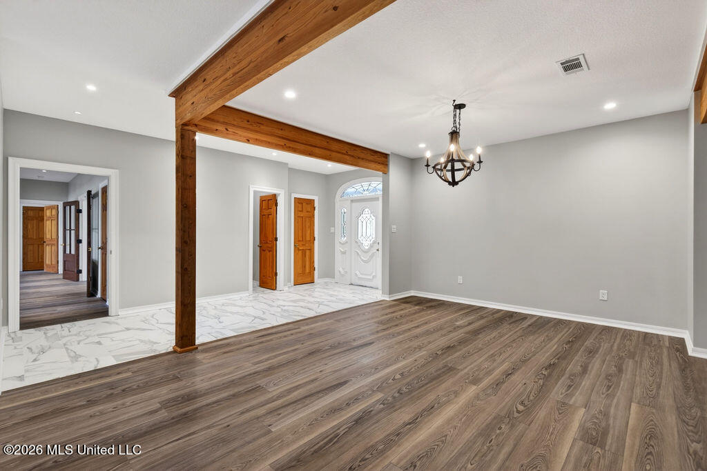 18265 Landon Road Property Photo 3