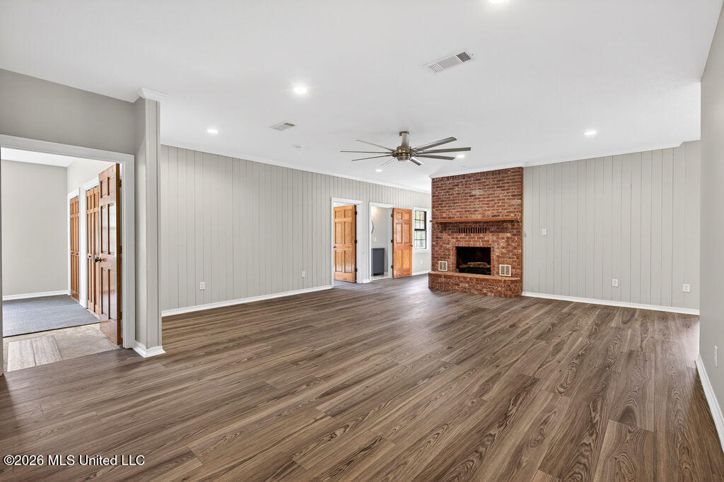 18265 Landon Road Property Photo 9