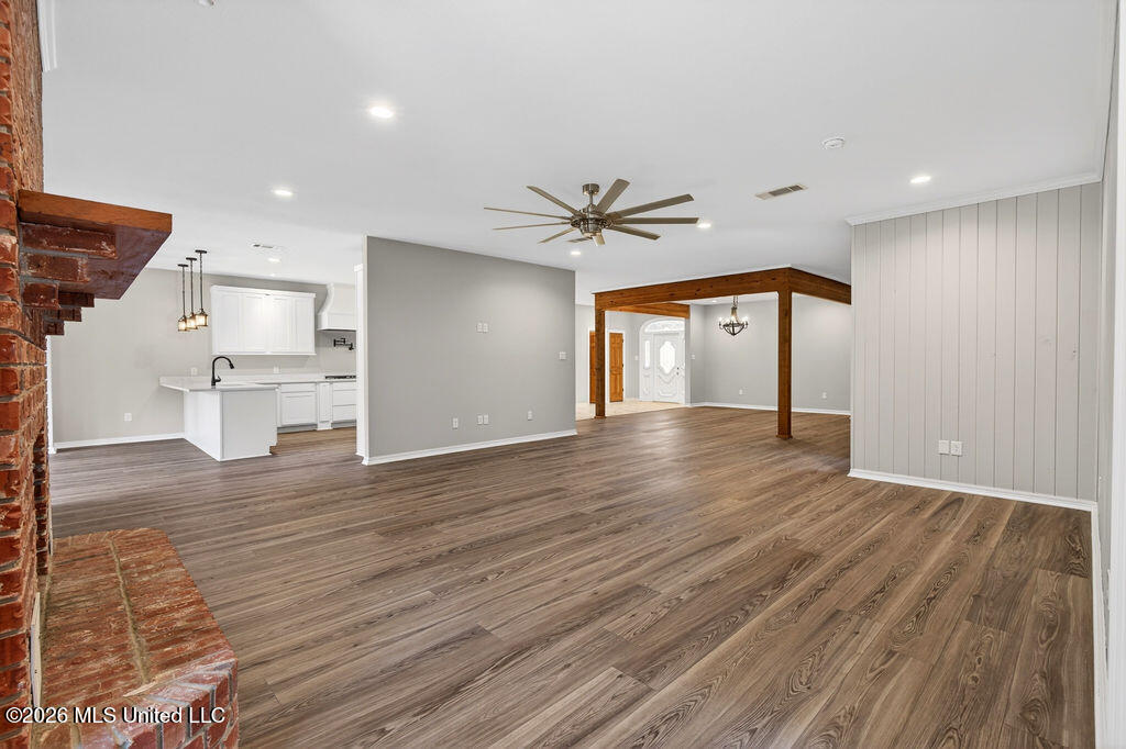 18265 Landon Road Property Photo 11