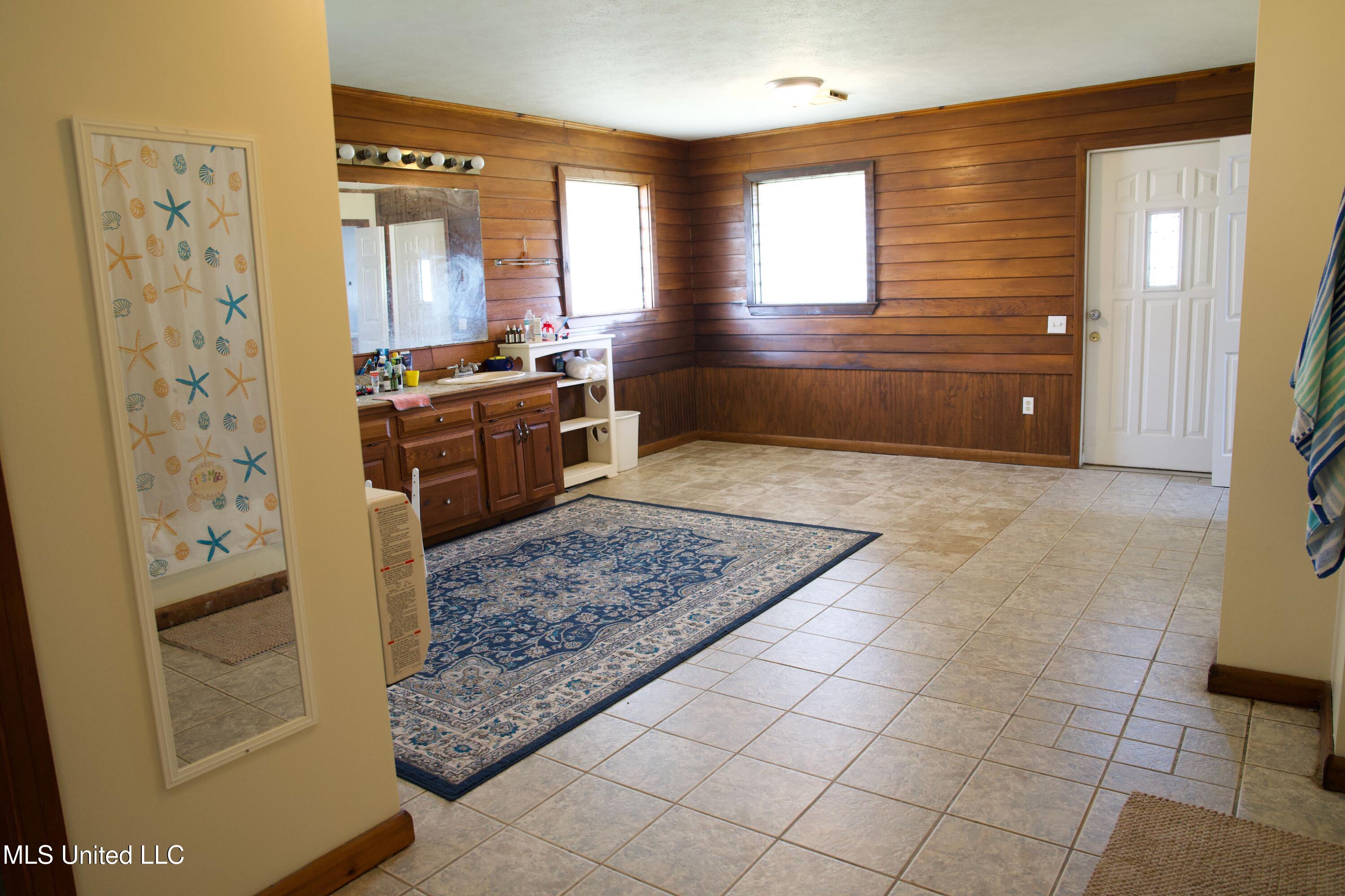 48 Fulgham Road Property Photo 8