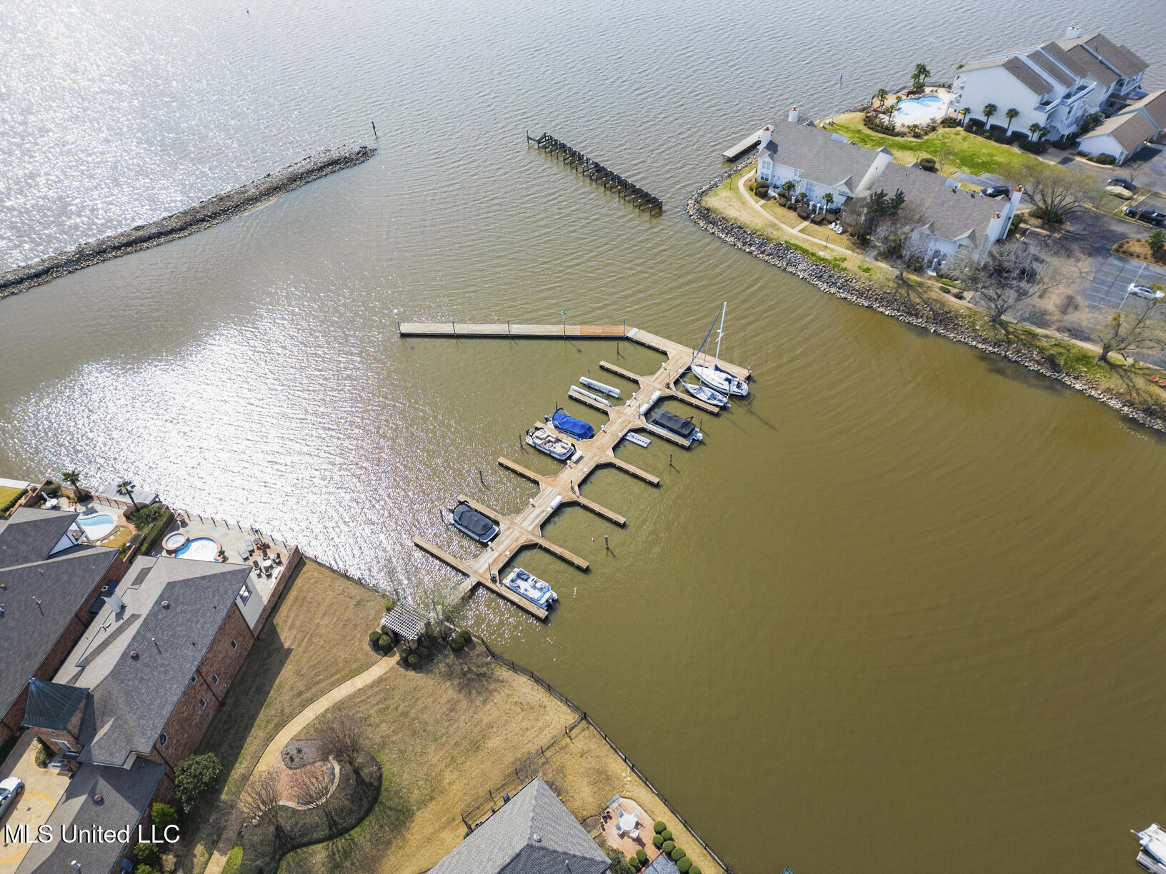 404 Bay Cove Property Photo 48