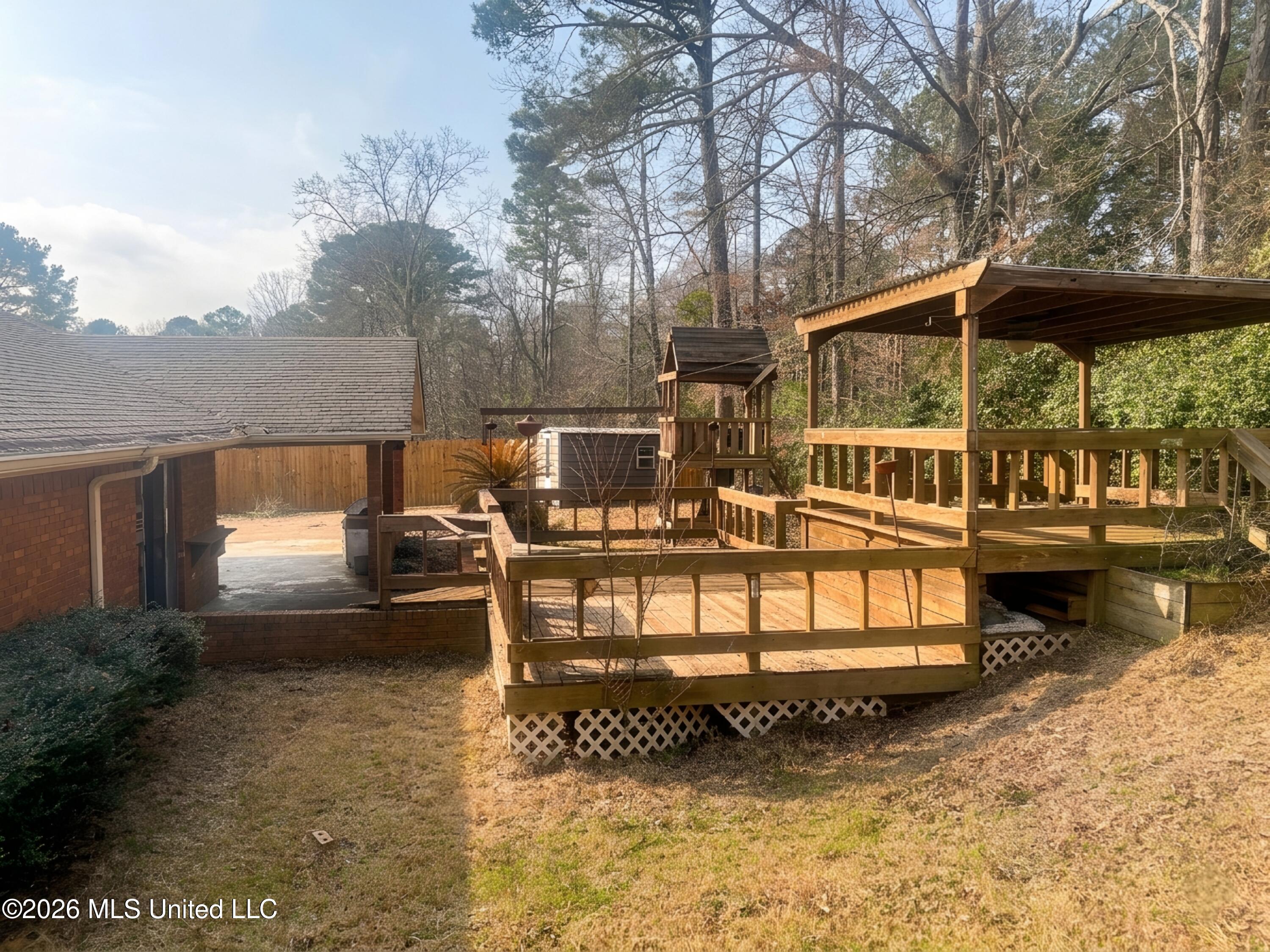 521 Berwick Drive Property Photo 10