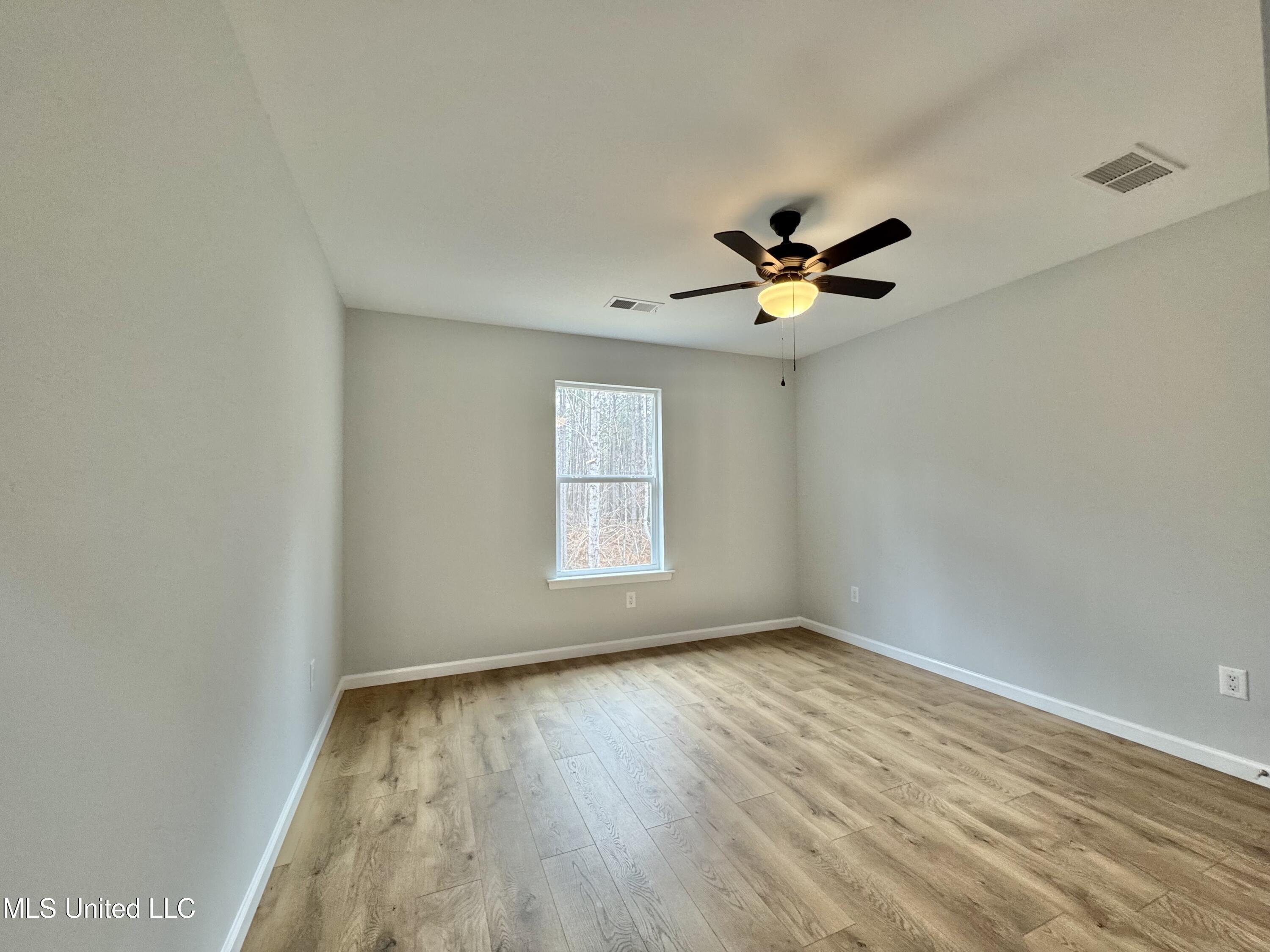 68 River Bend Park Drive Property Photo 20