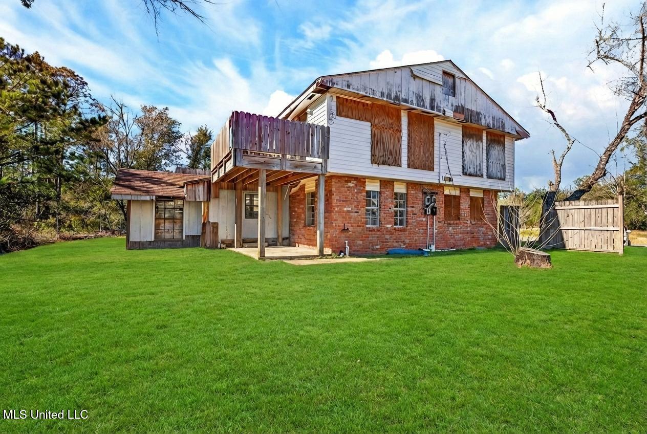 10149 River Drive Property Photo 3