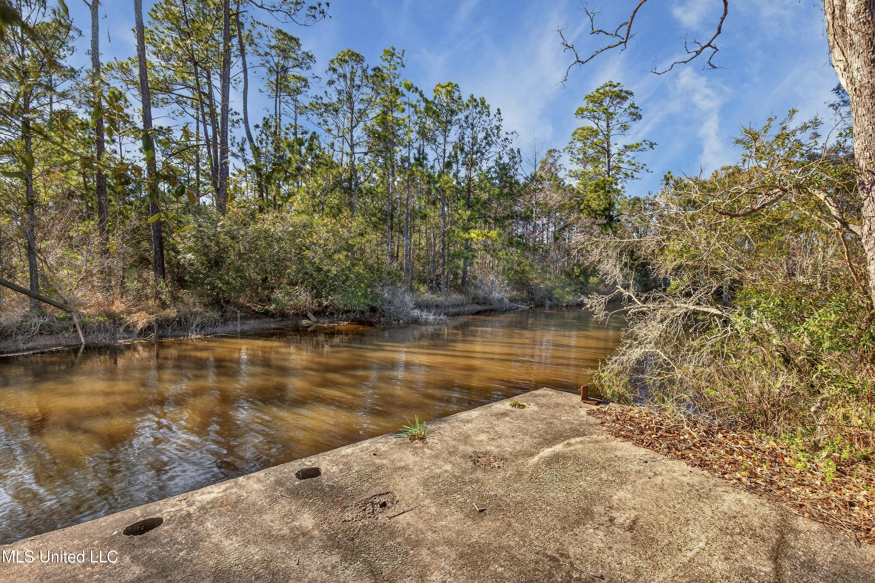 10149 River Drive Property Photo 4