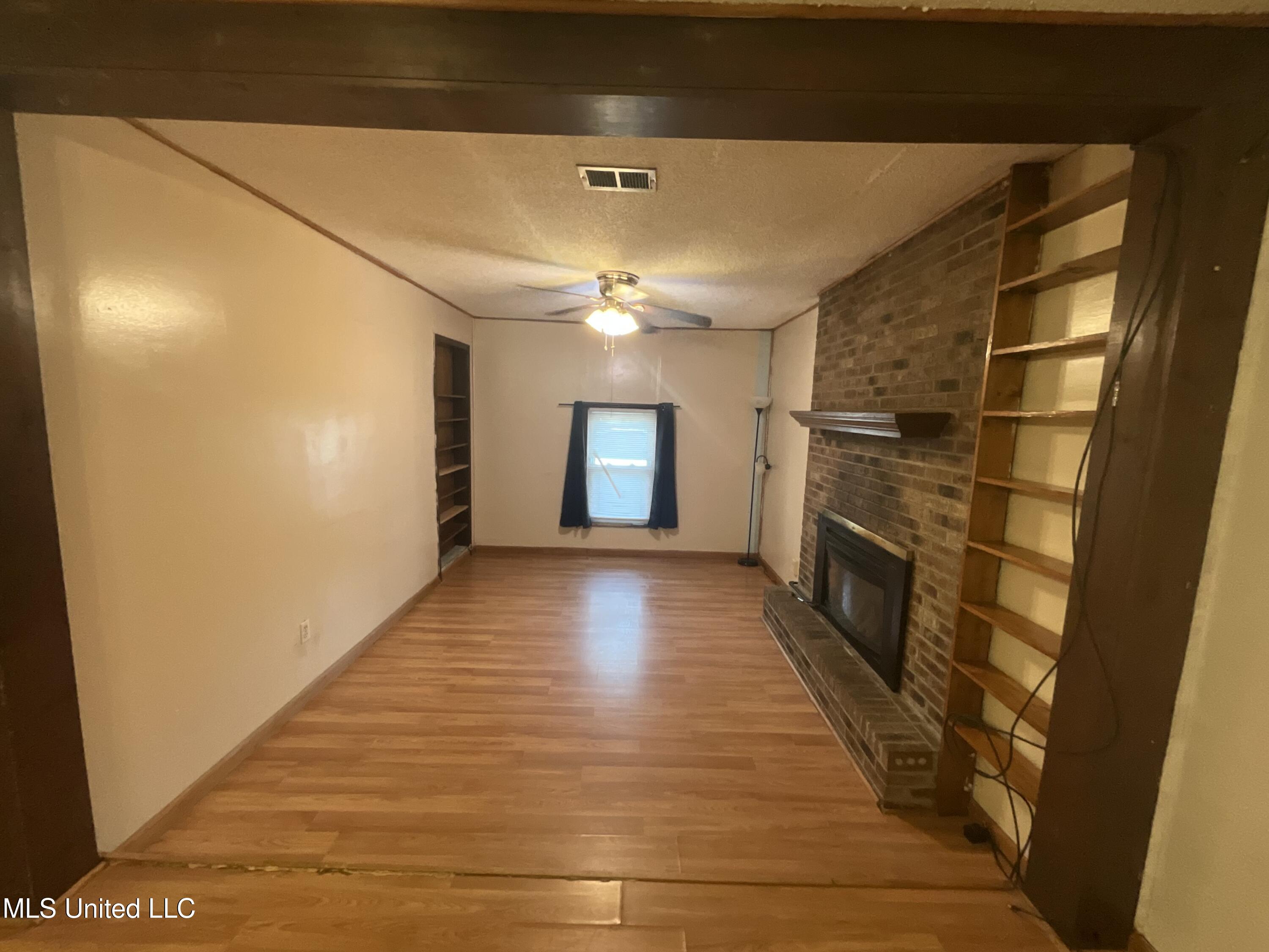 2880 Briarwood Drive Property Photo 7