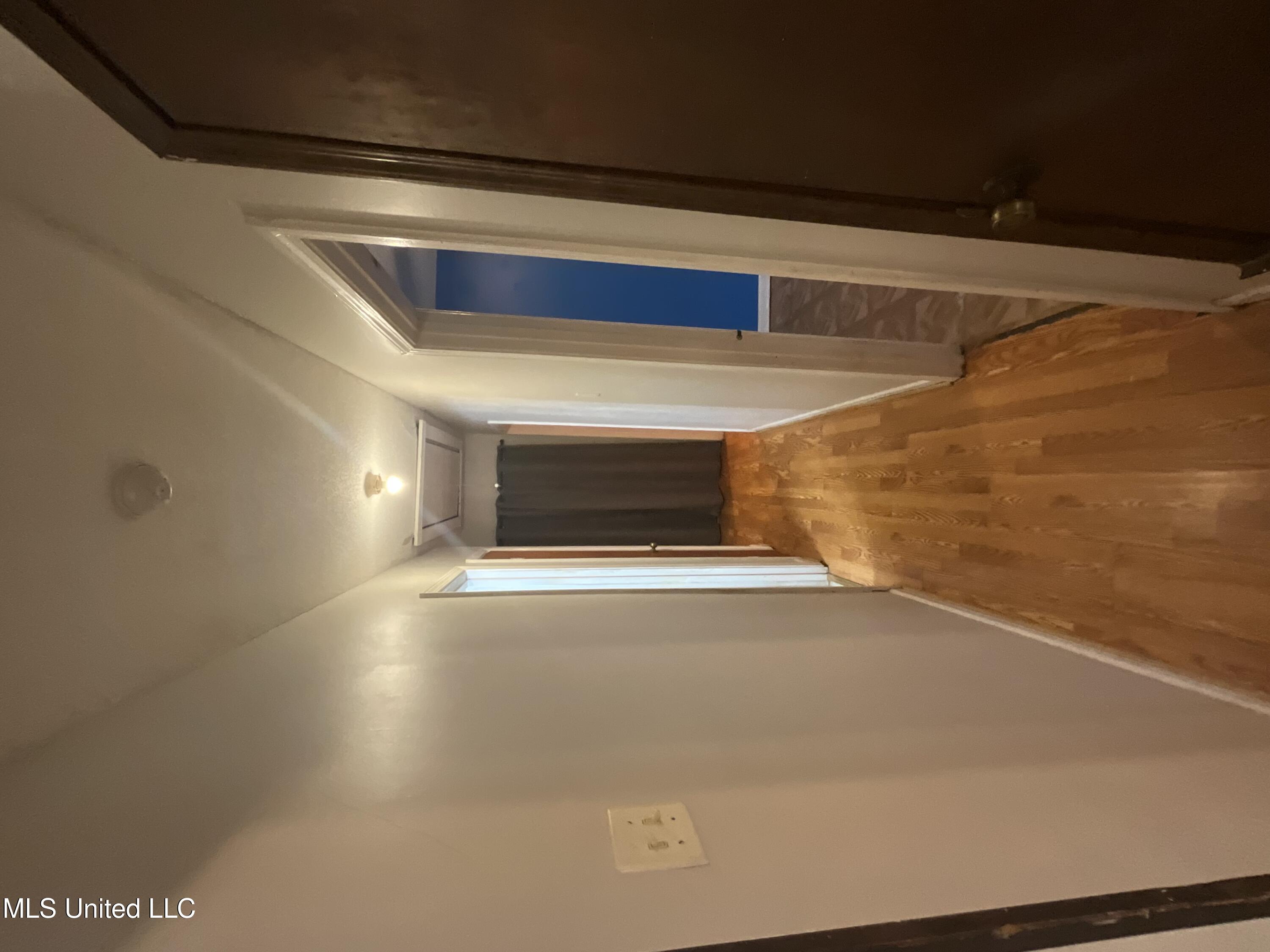 2880 Briarwood Drive Property Photo 8