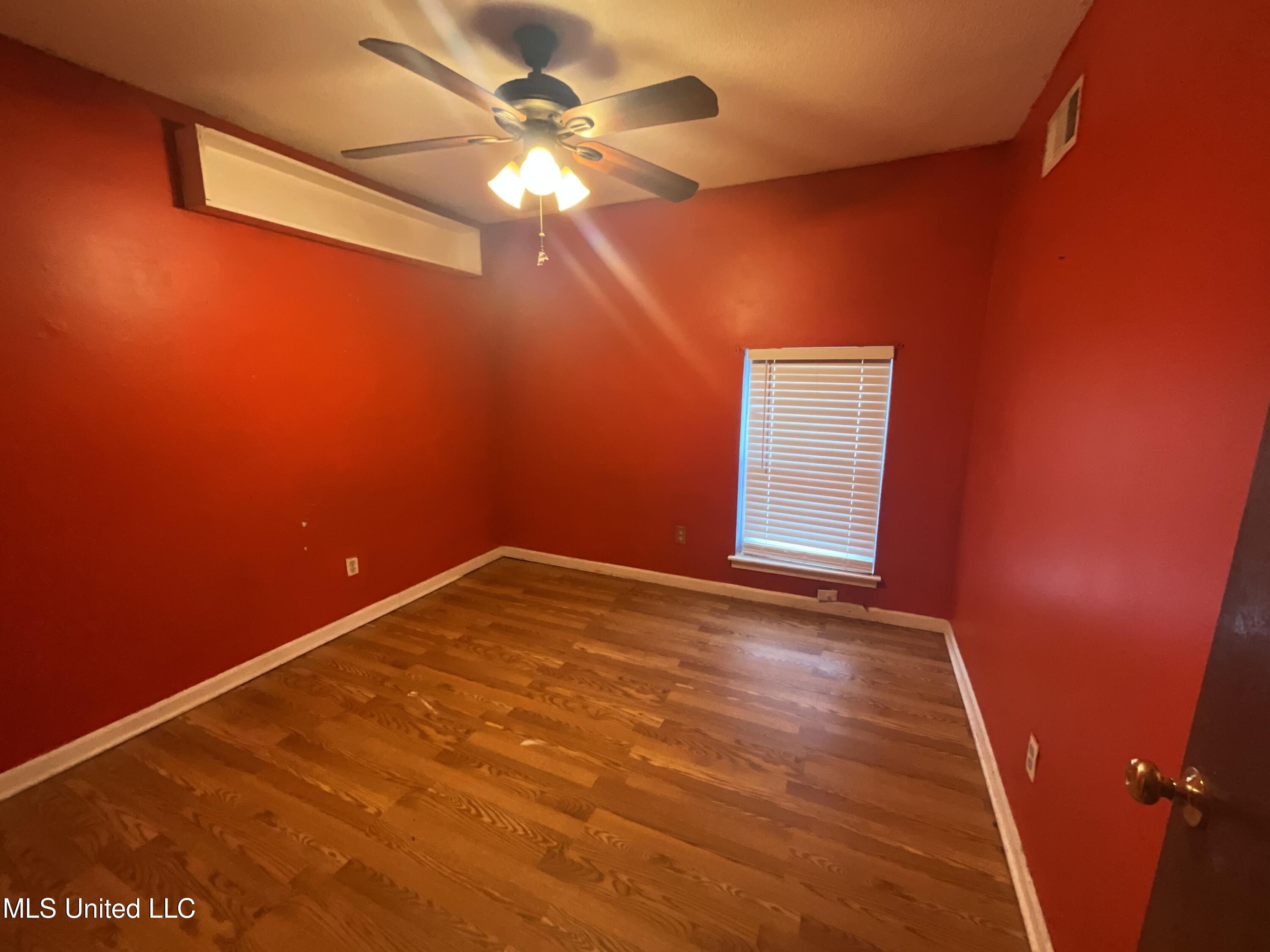 2880 Briarwood Drive Property Photo 10