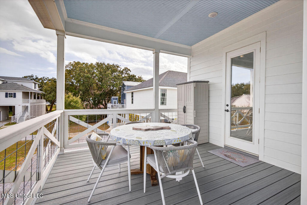 112 Cedar Avenue Property Photo 32