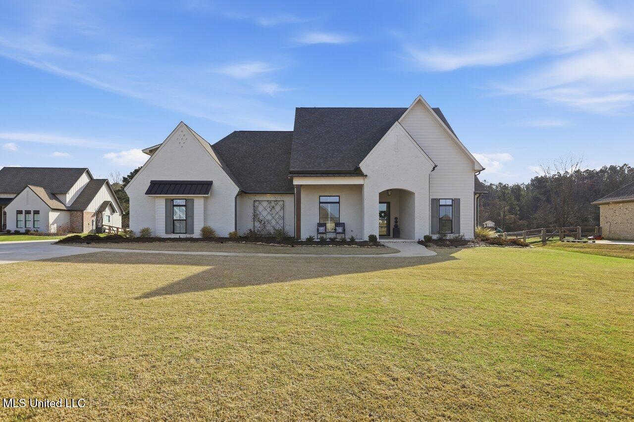 400 Calvary Crossing Property Photo 1