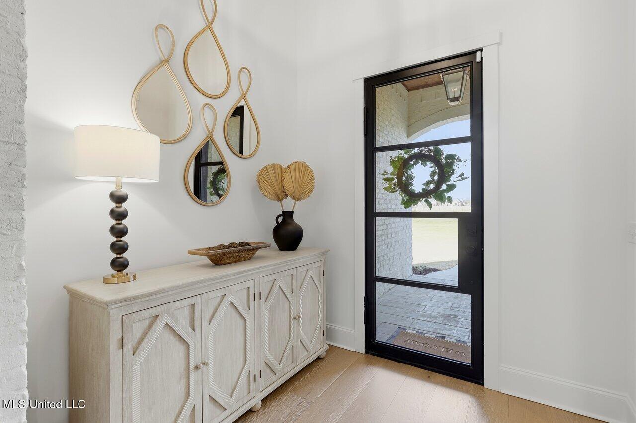400 Calvary Crossing Property Photo 6