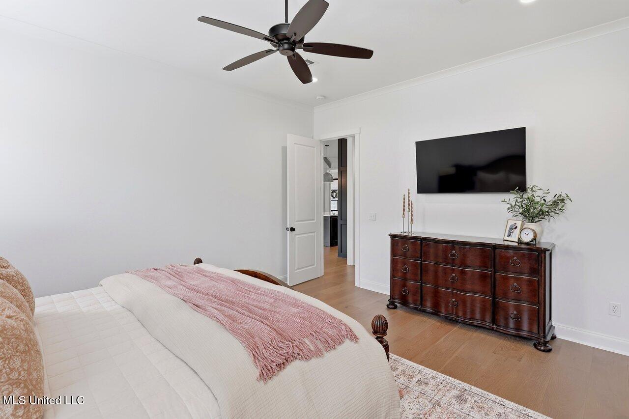 400 Calvary Crossing Property Photo 24