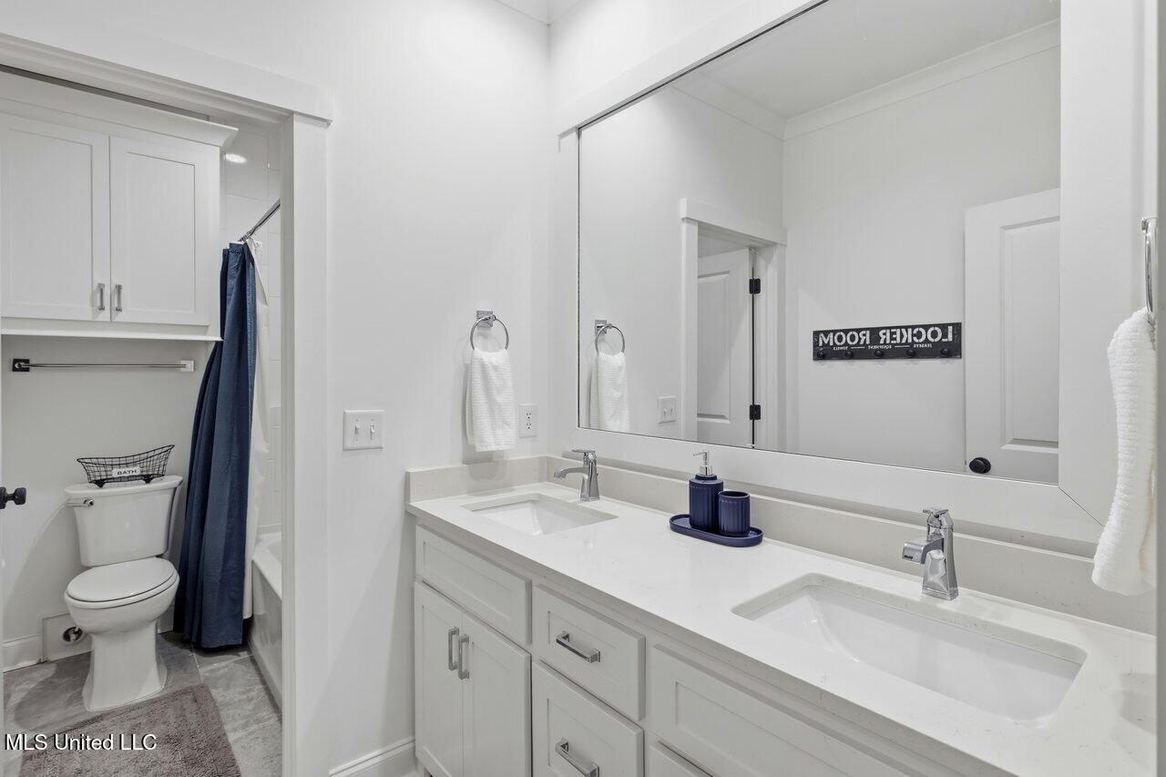400 Calvary Crossing Property Photo 35