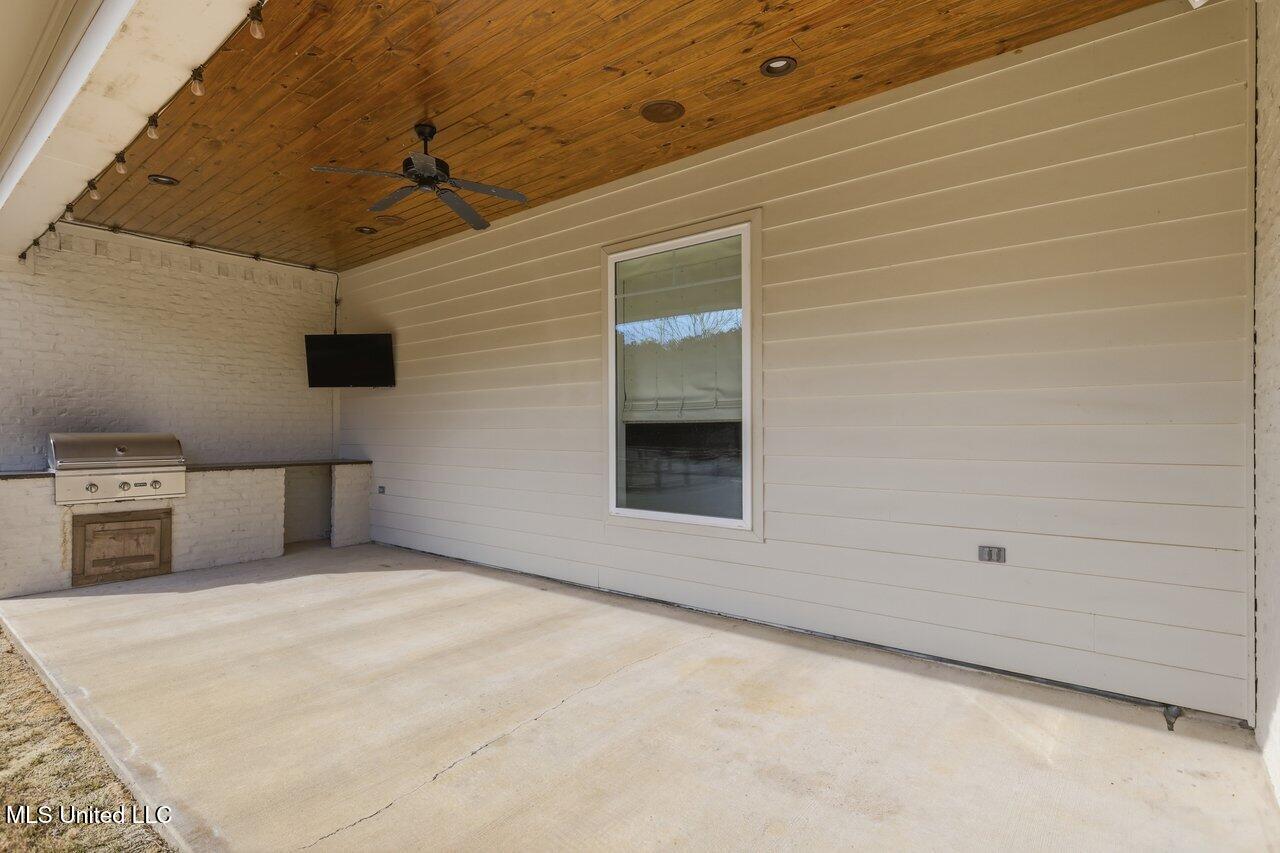 400 Calvary Crossing Property Photo 37
