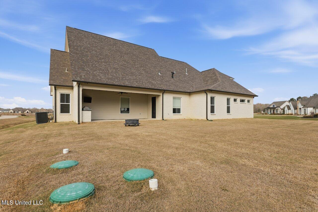 400 Calvary Crossing Property Photo 40