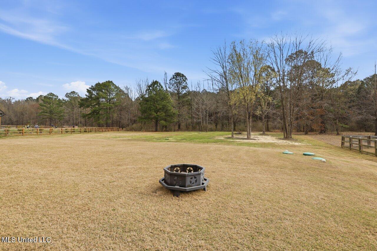 400 Calvary Crossing Property Photo 41