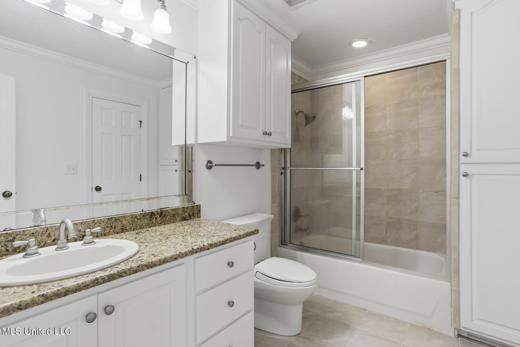 107 Belle Pointe Property Photo 41