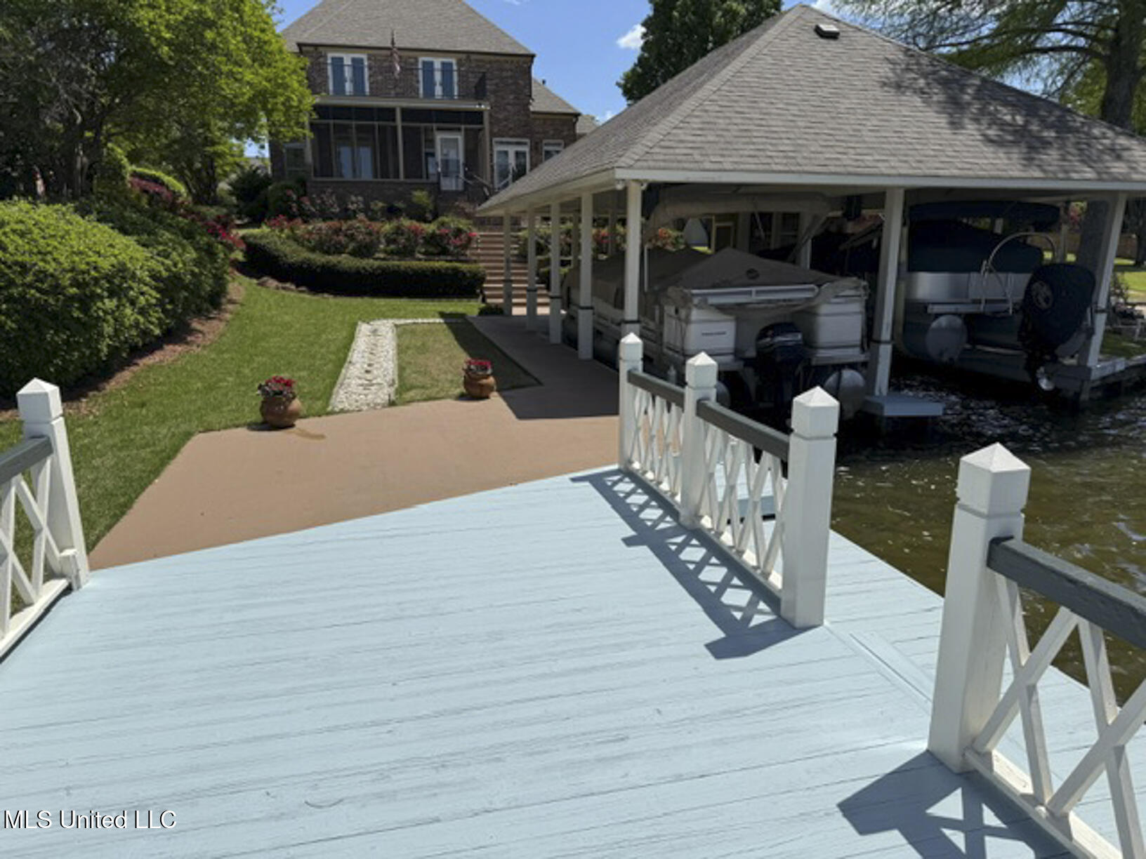 107 Belle Pointe Property Photo 56
