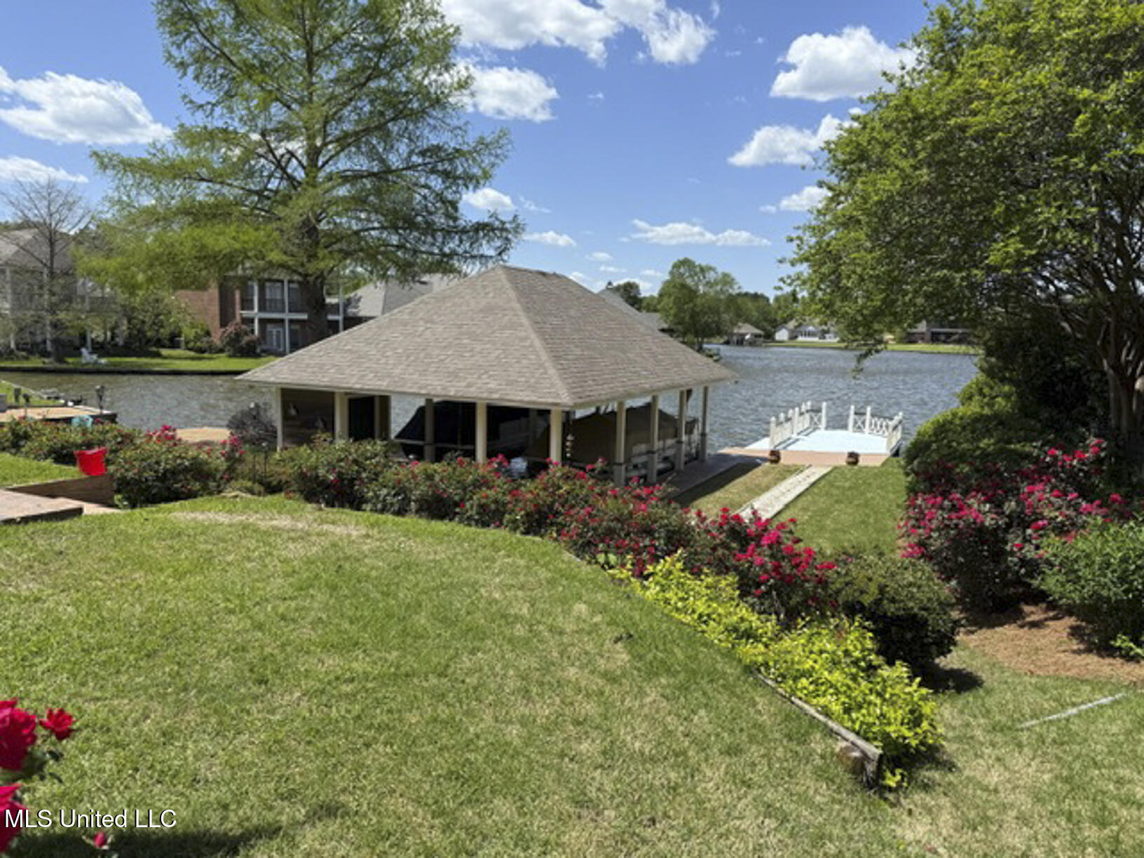 107 Belle Pointe Property Photo 60