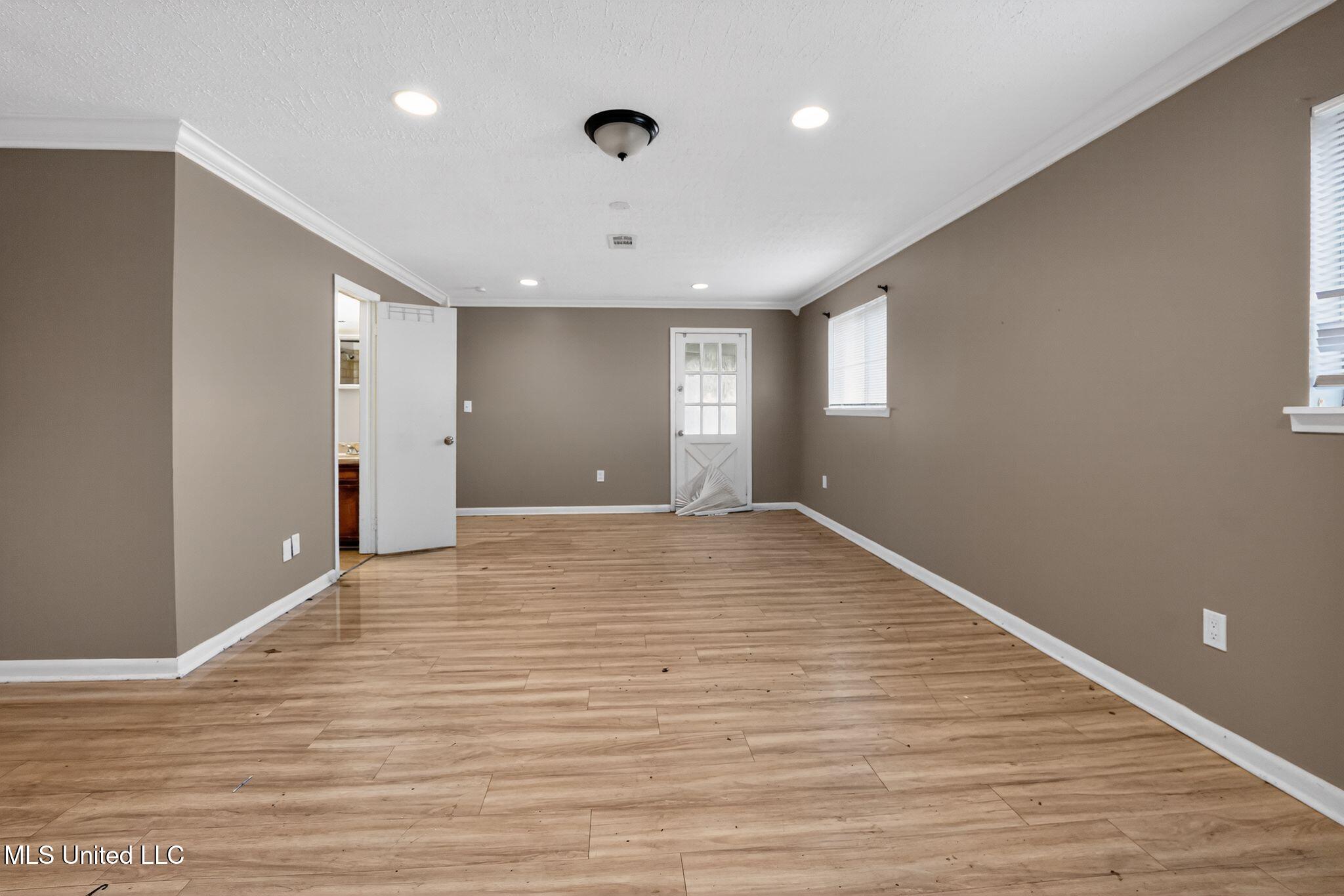 6607 Franklin D Roosevelt Drive Property Photo 16