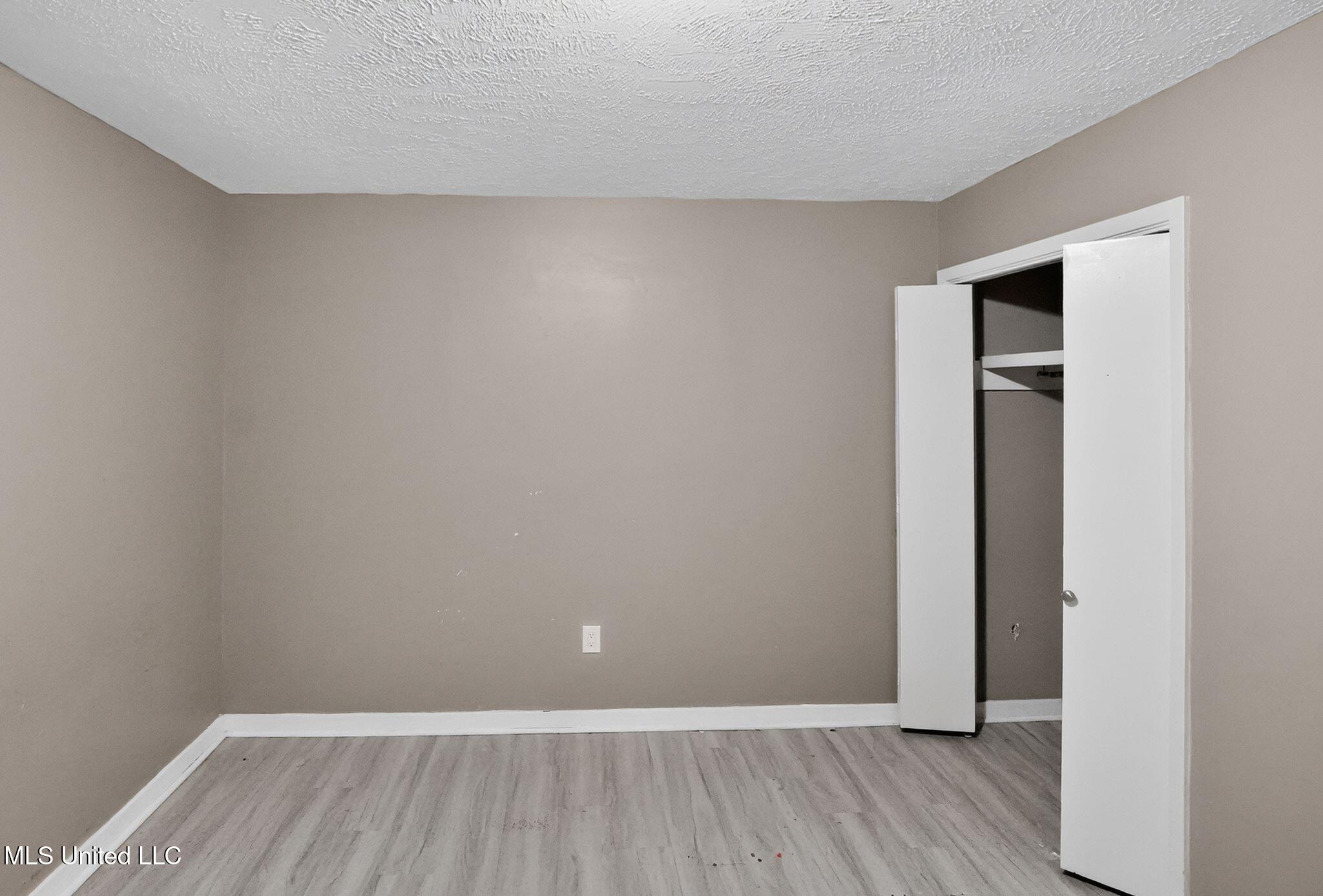 6607 Franklin D Roosevelt Drive Property Photo 34