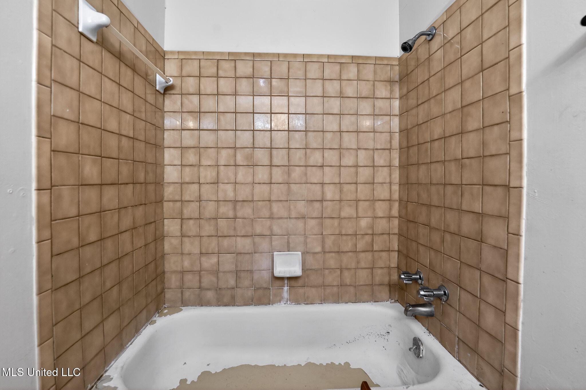 6607 Franklin D Roosevelt Drive Property Photo 40
