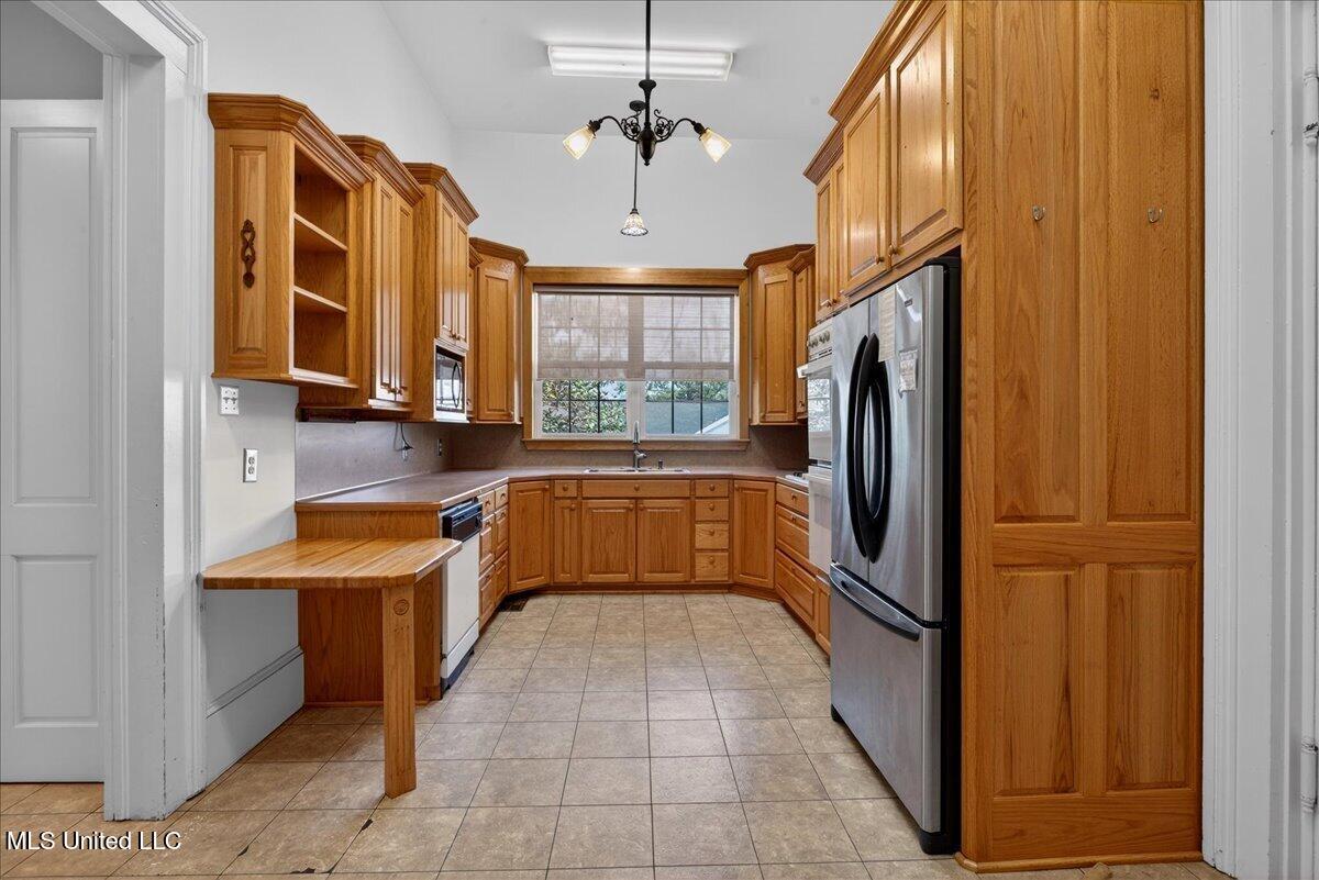 504 W Railroad Avenue Property Photo 19