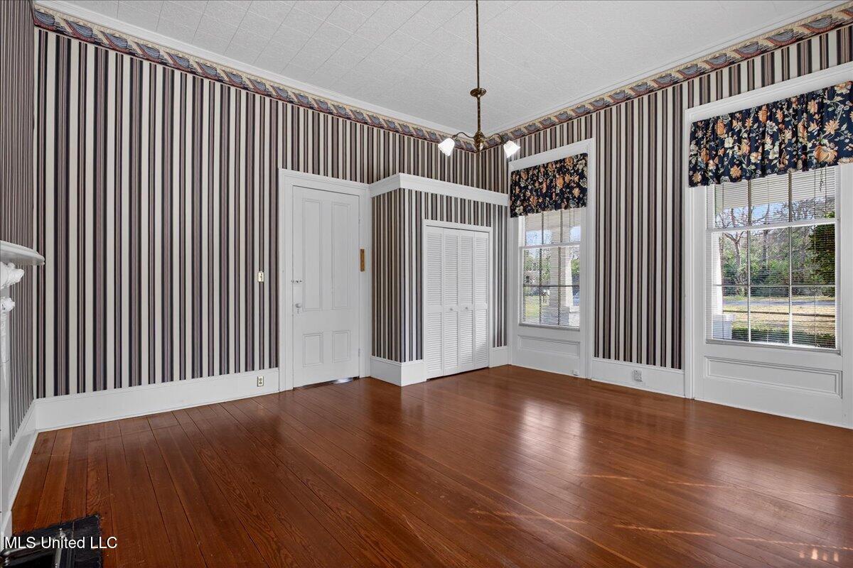 504 W Railroad Avenue Property Photo 33