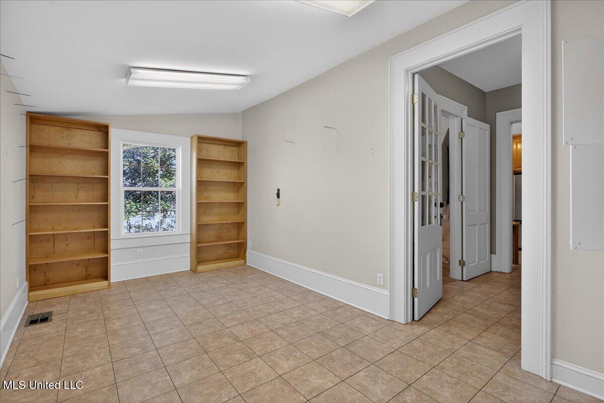 504 W Railroad Avenue Property Photo 37
