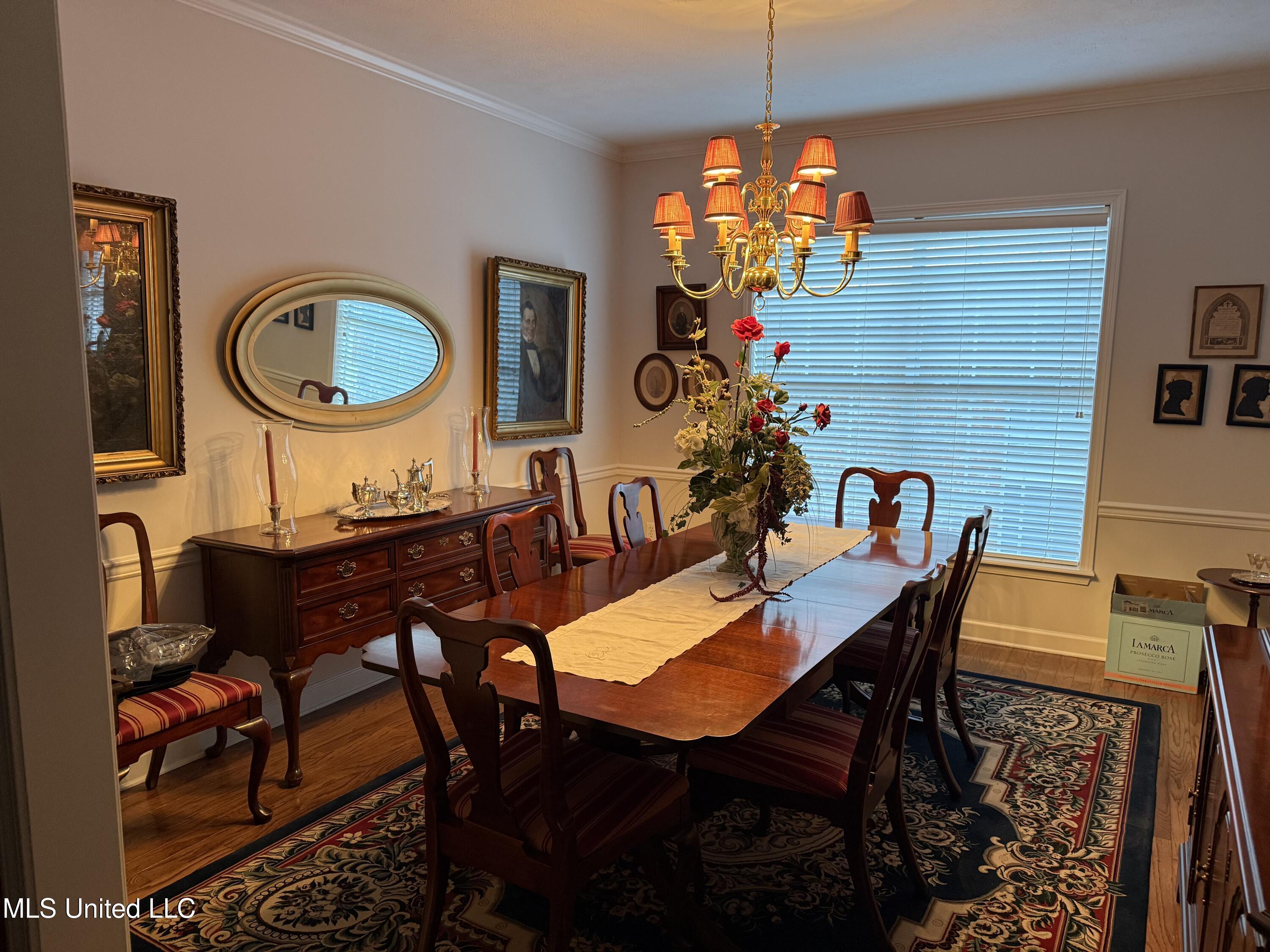 719 Esplanade Drive Property Photo 3