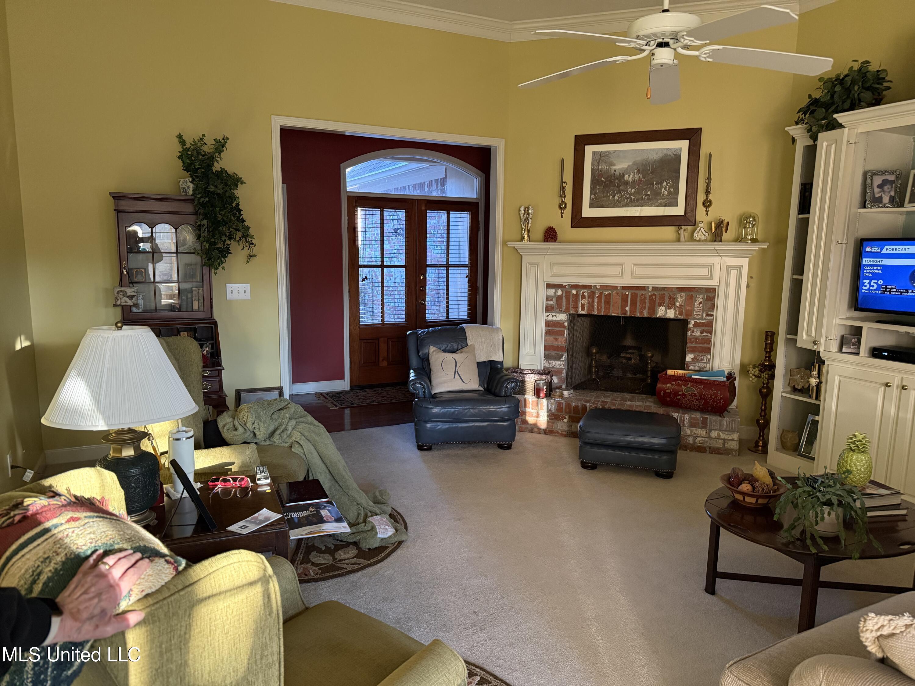 719 Esplanade Drive Property Photo 9