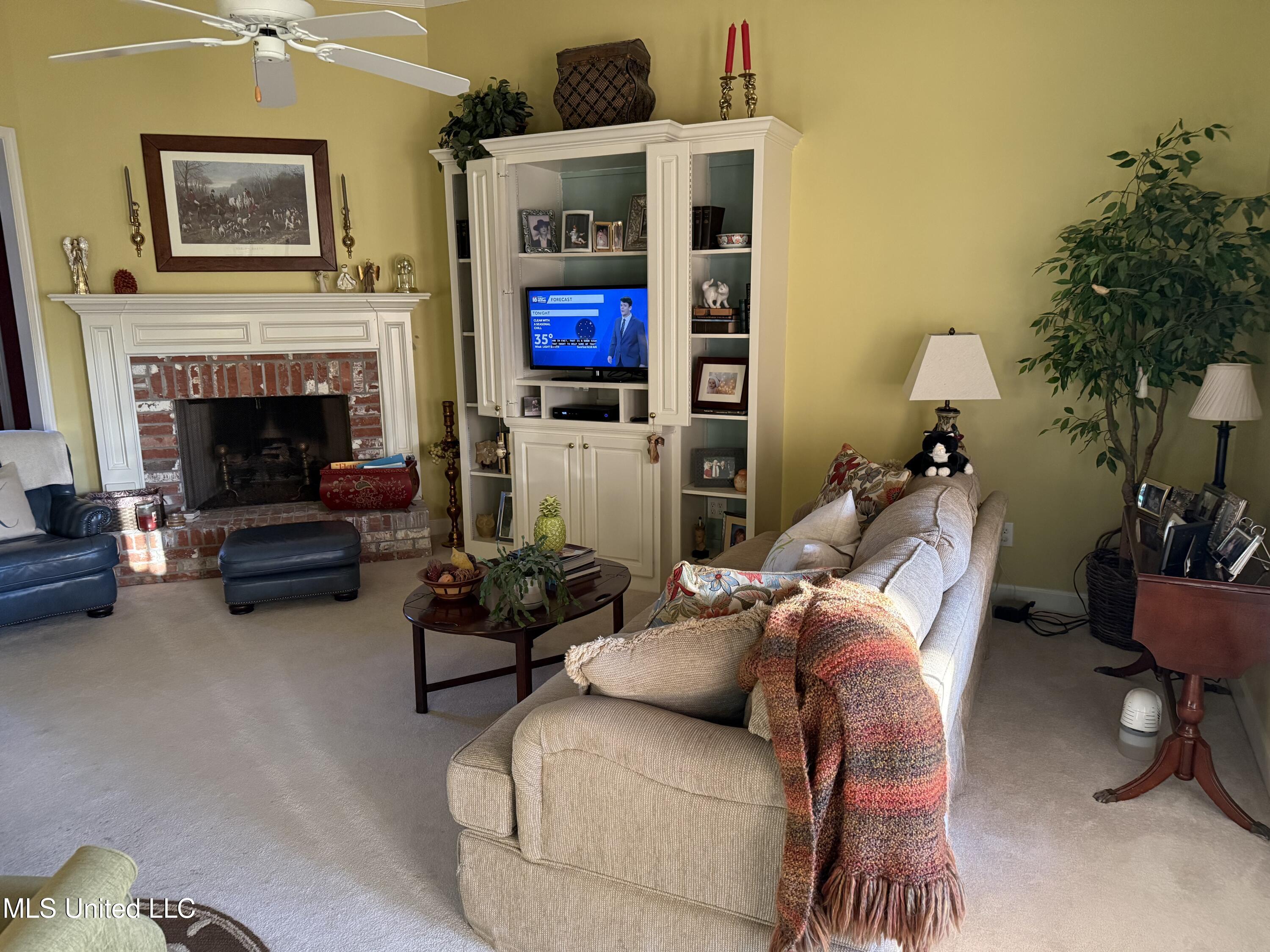 719 Esplanade Drive Property Photo 10