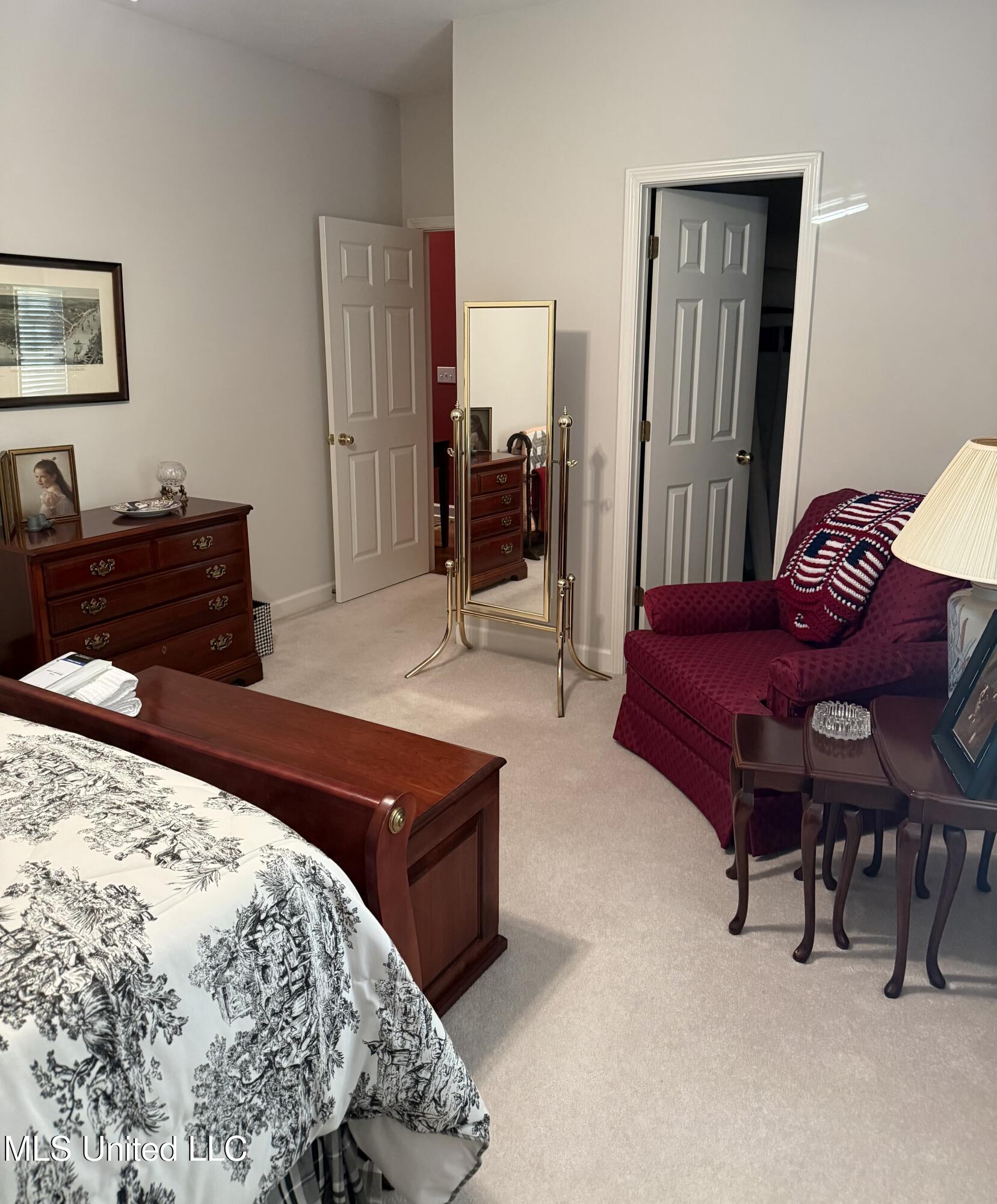 719 Esplanade Drive Property Photo 15