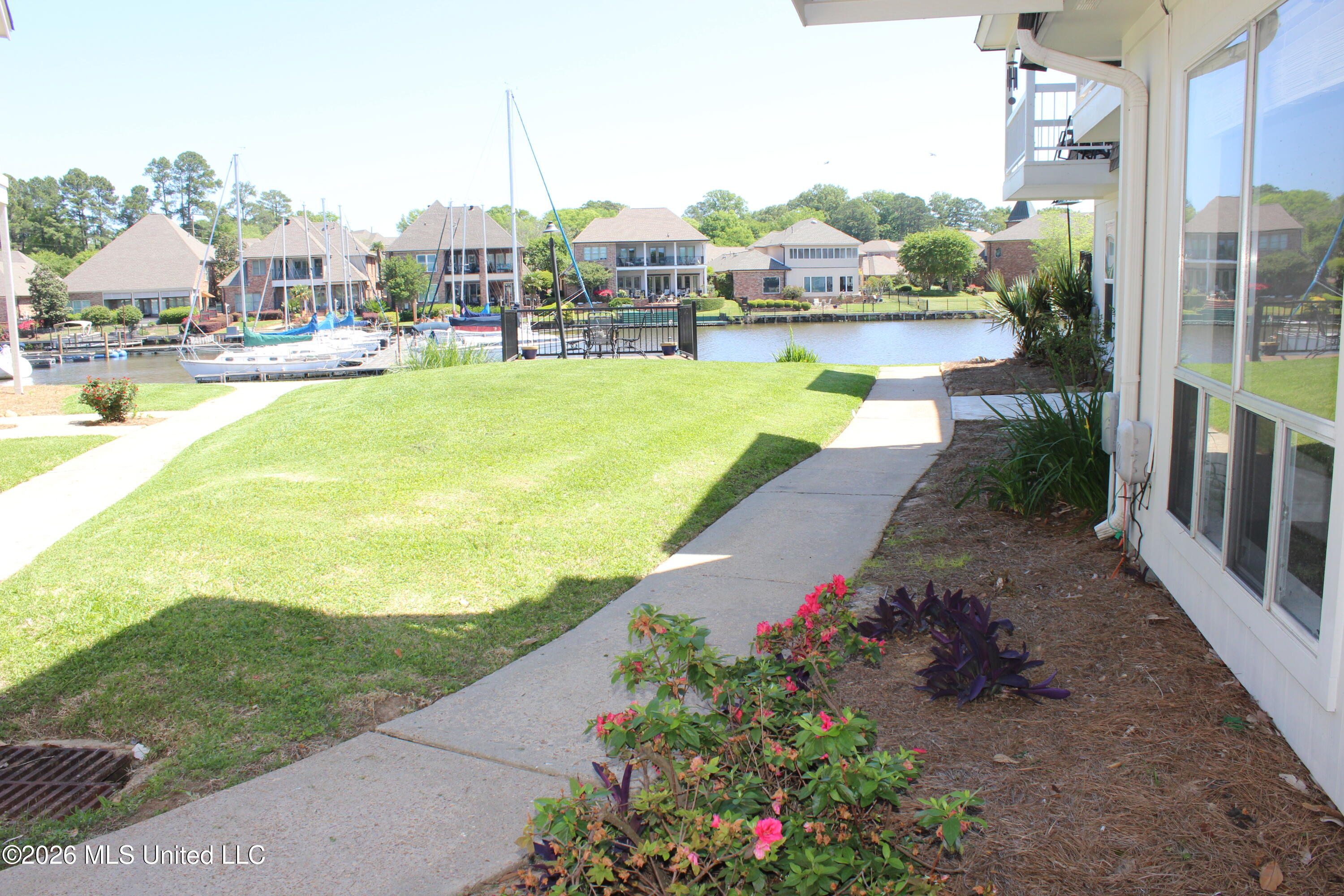 550 Post Road Property Photo 1