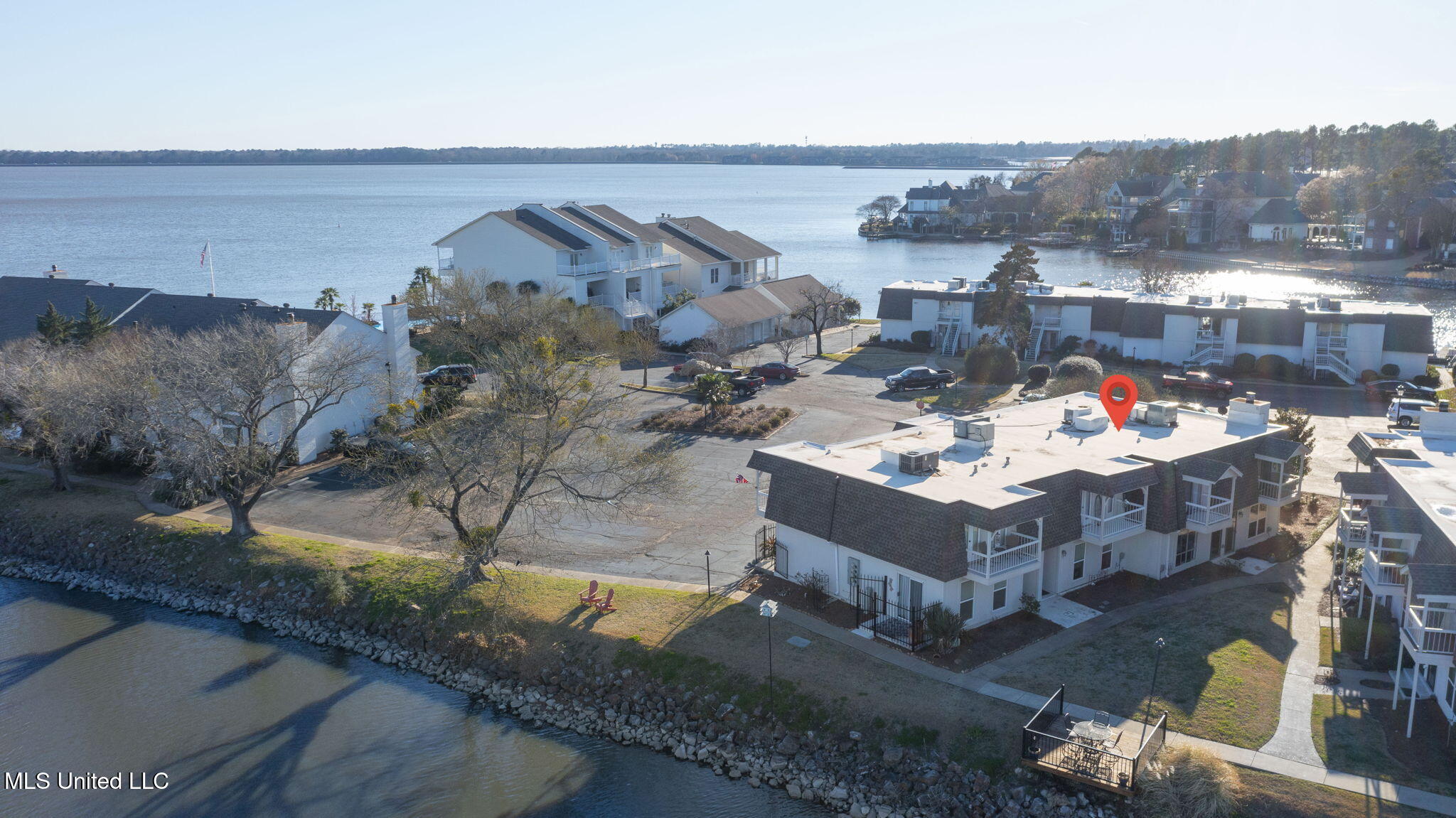 550 Post Road Property Photo 4