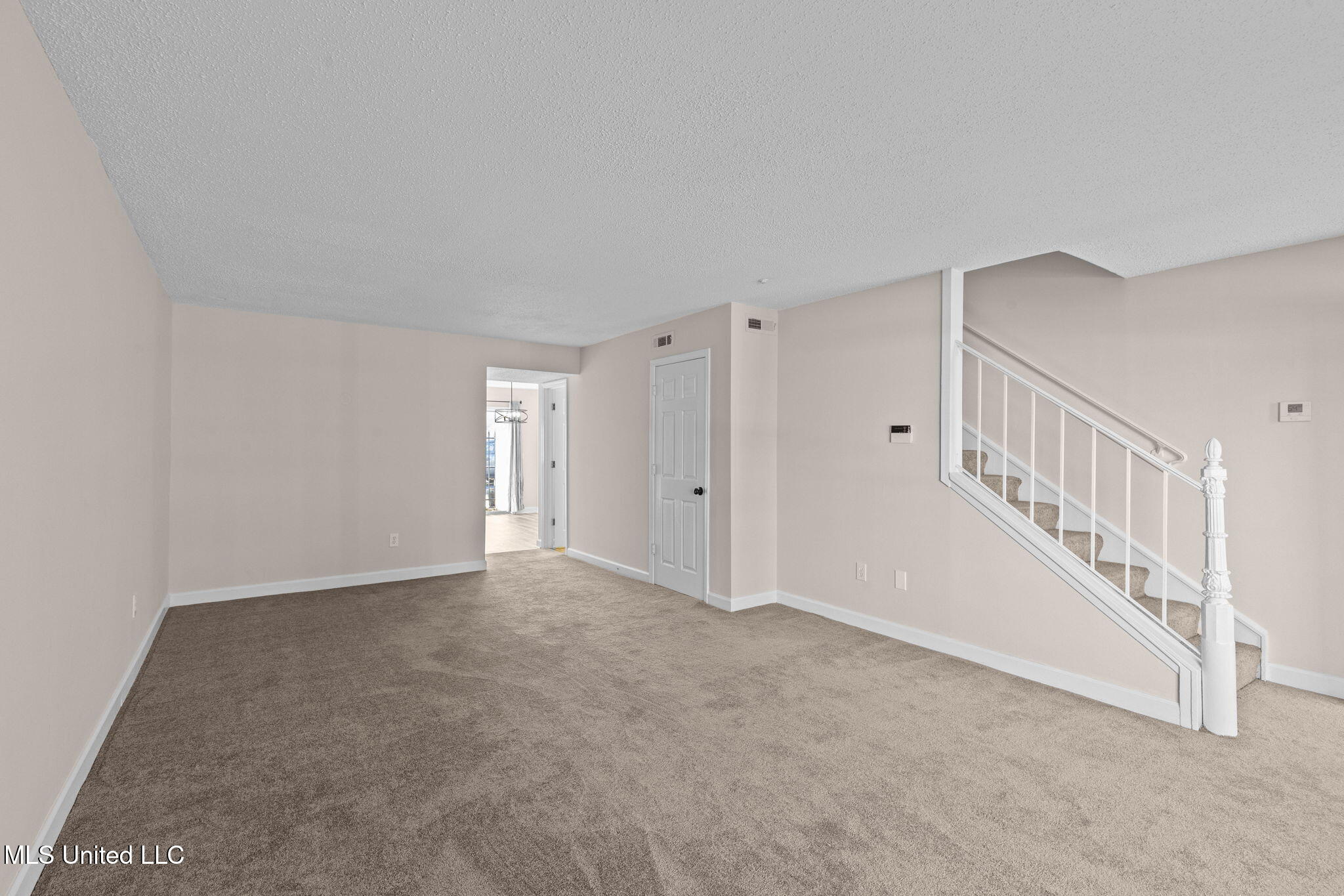 550 Post Road Property Photo 30