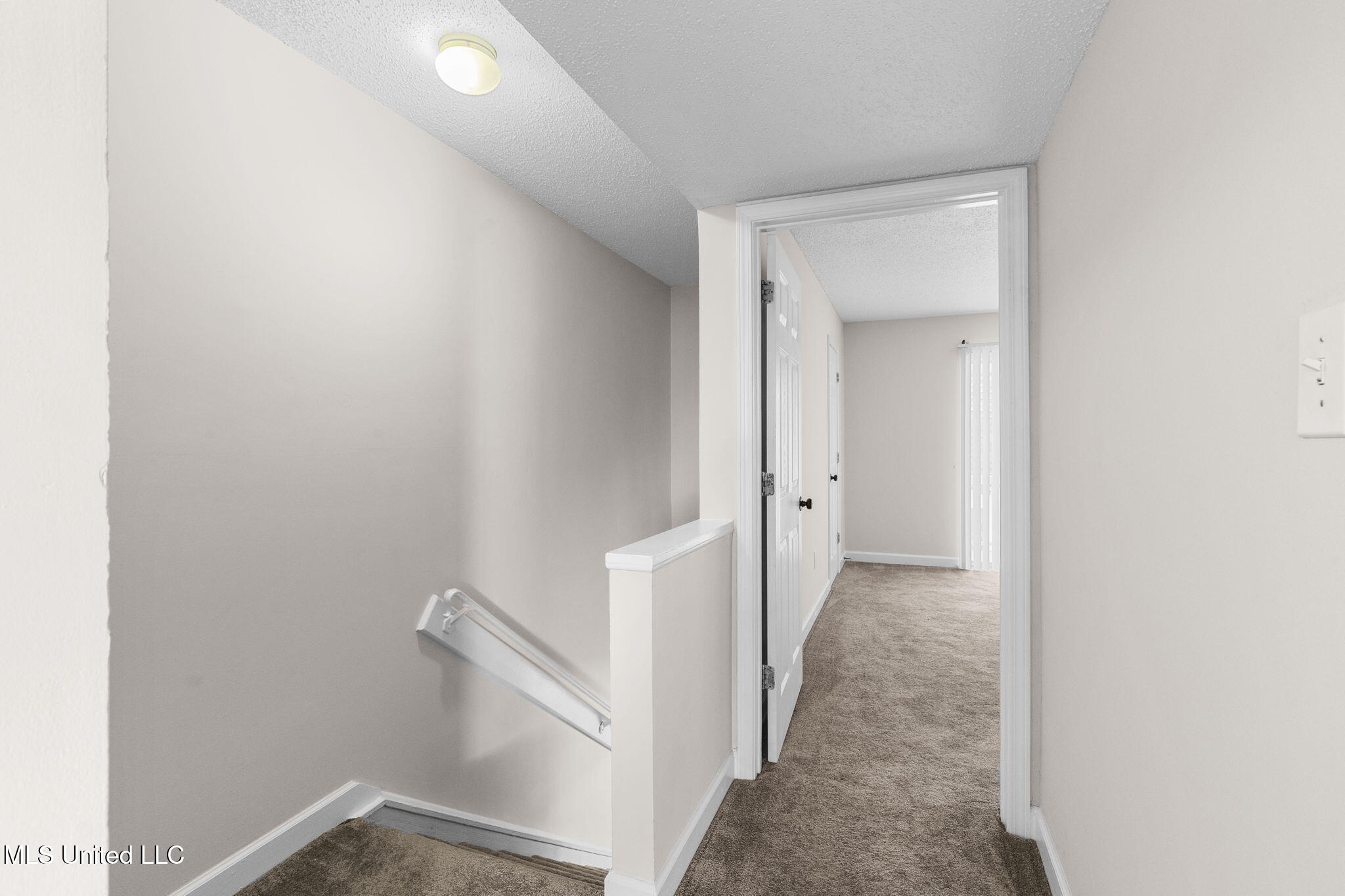 550 Post Road Property Photo 32