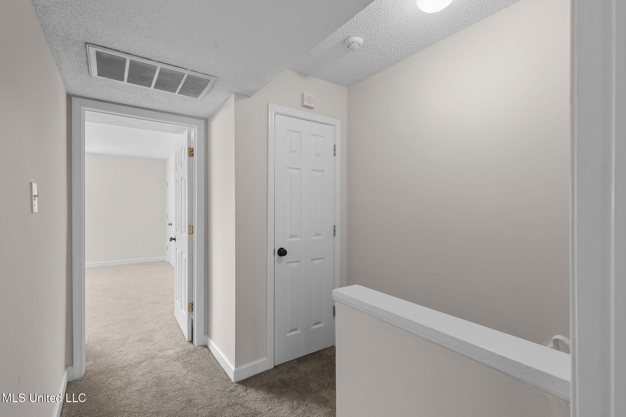 550 Post Road Property Photo 33
