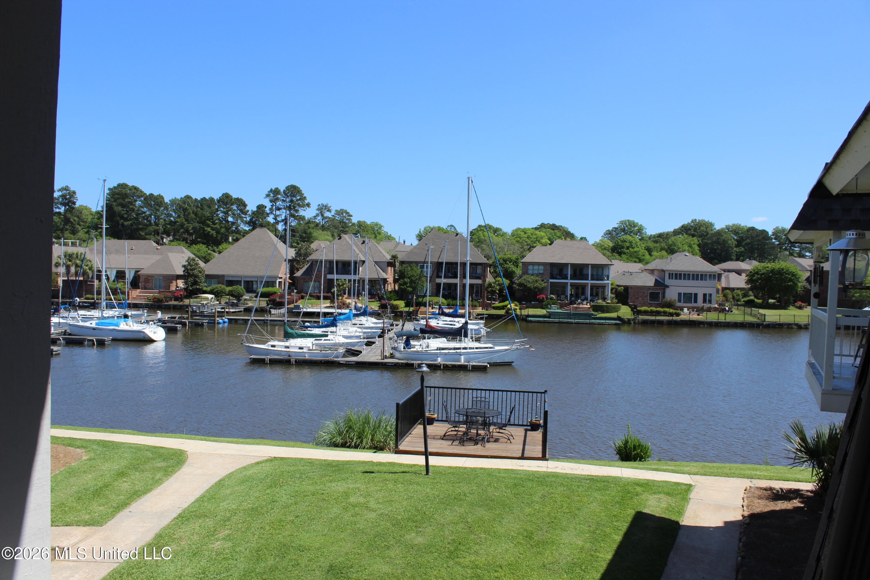 550 Post Road Property Photo 38